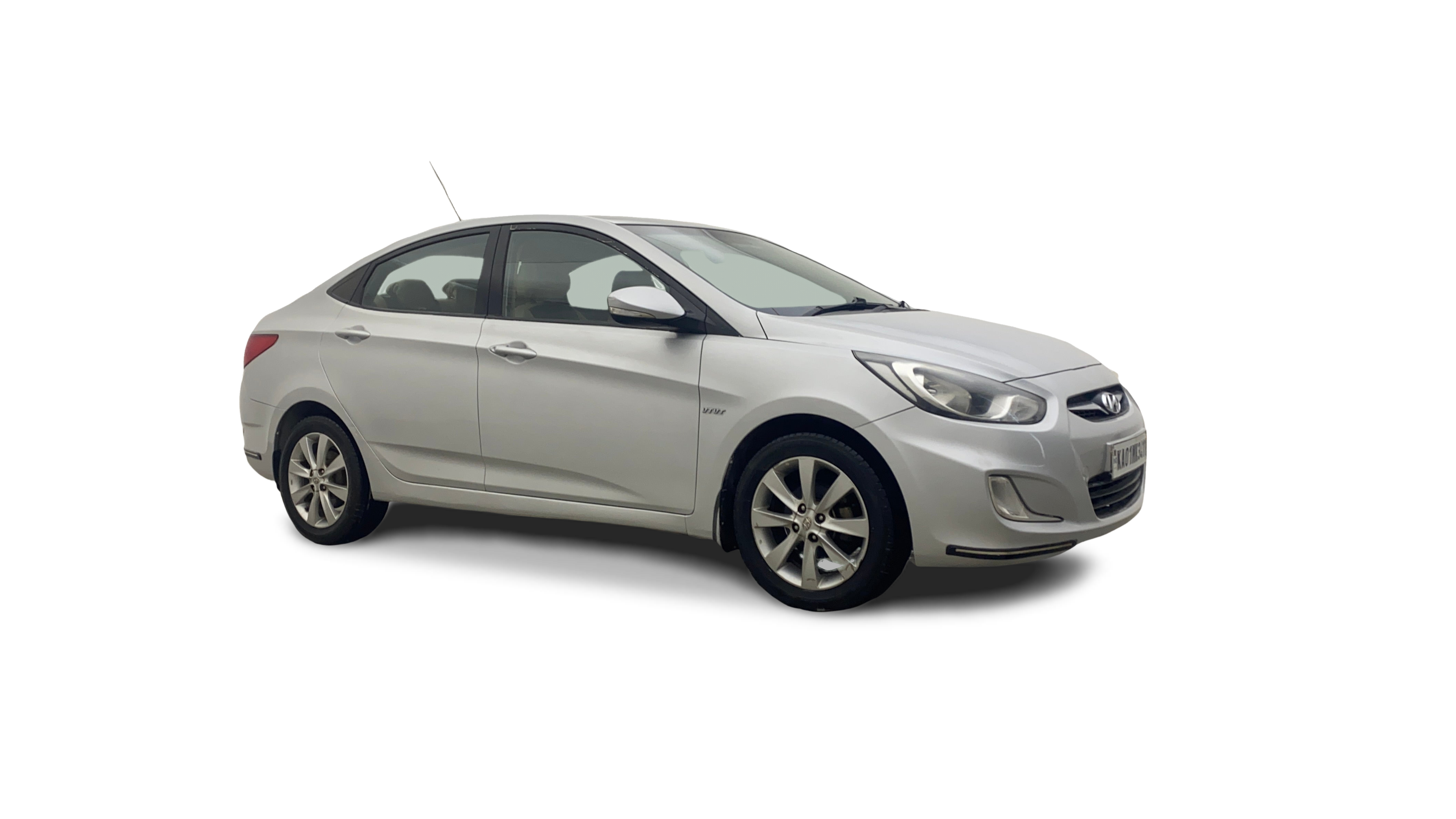 Hyundai Verna-img