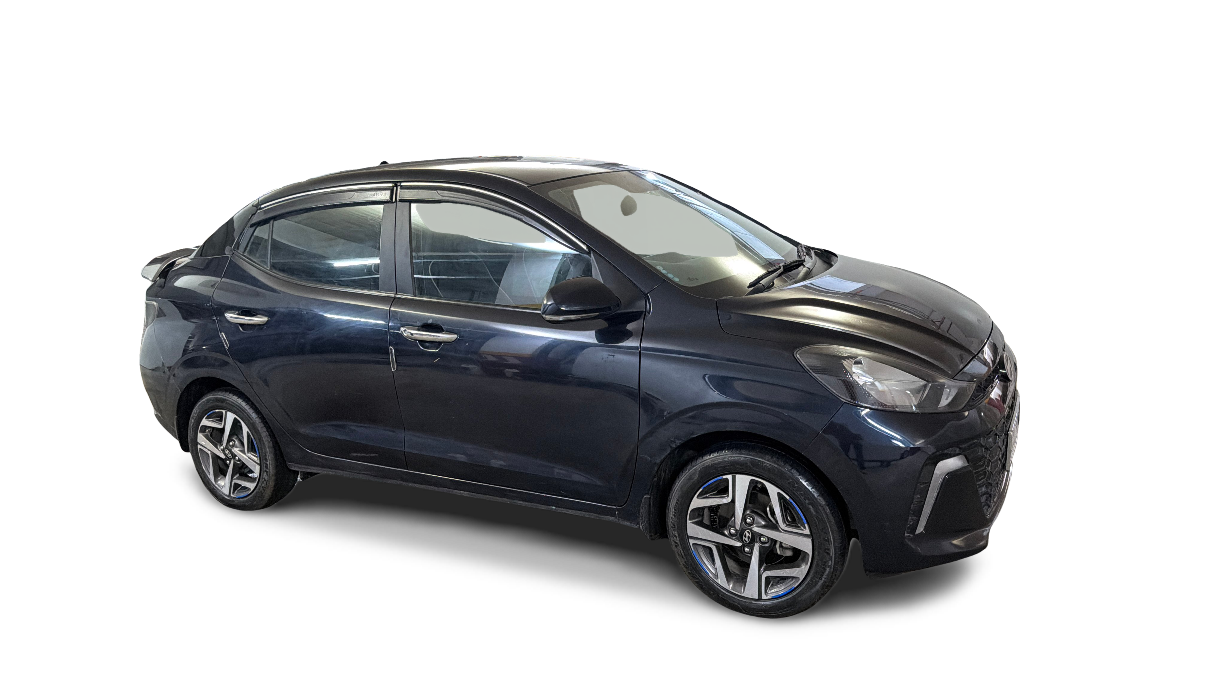 2023 Hyundai AURA - Sedan - CNG - Manual - ₹6.20 lakh