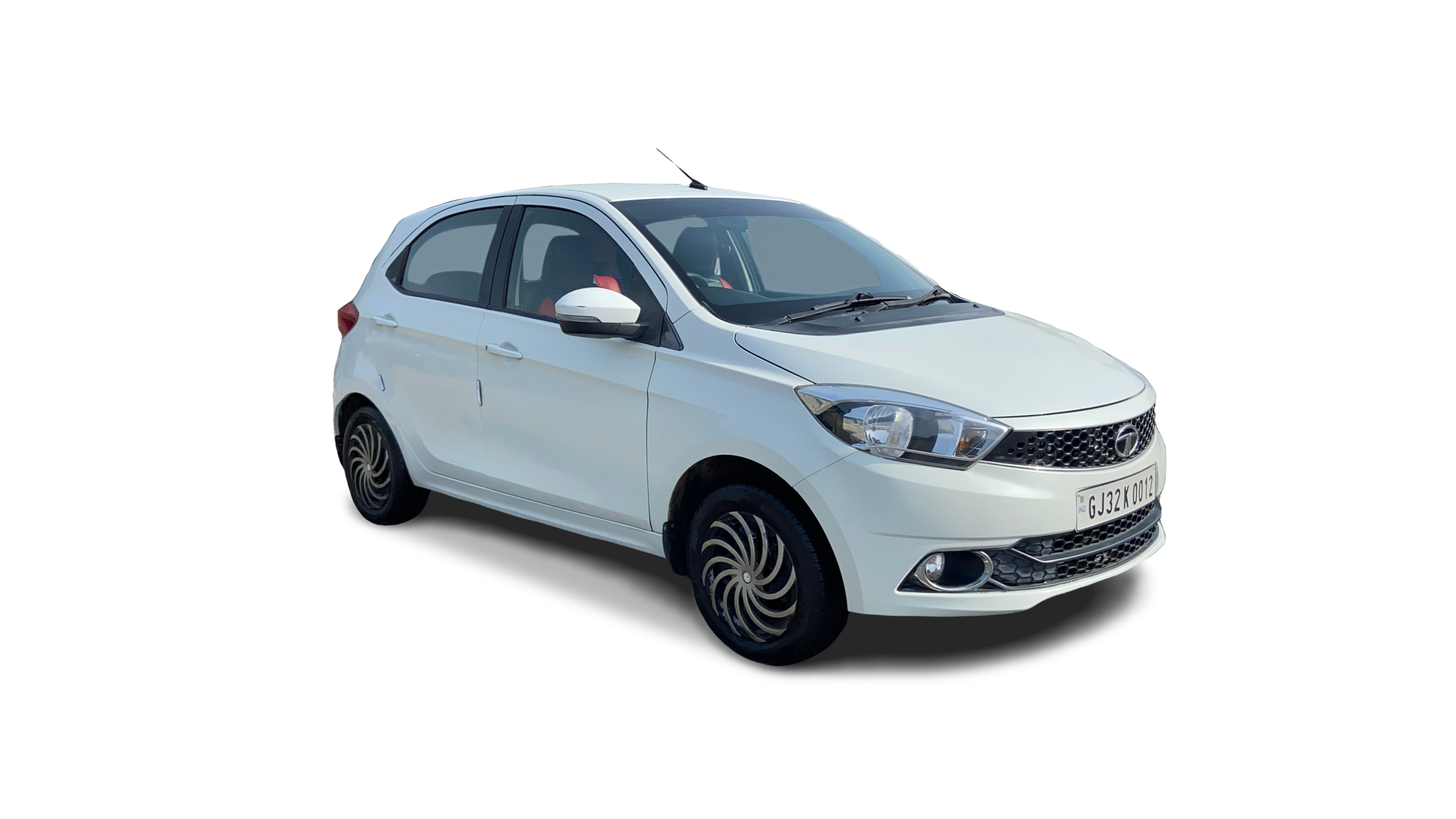 Tata Tiago-img