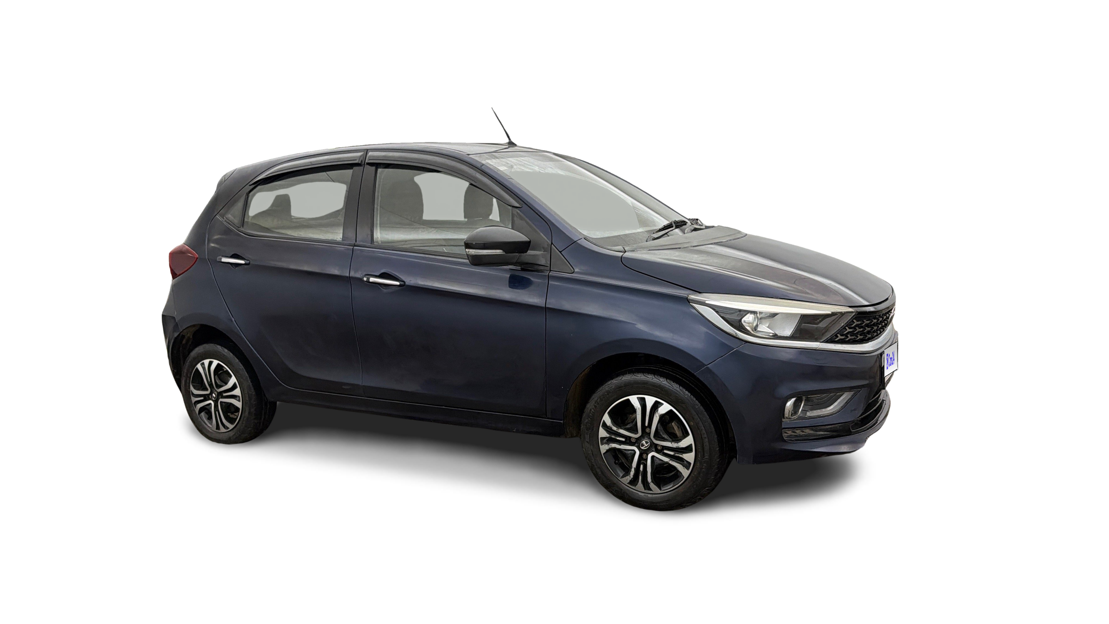 2023 Tata Tiago - Hatchback - CNG - Manual - ₹4.84 lakh