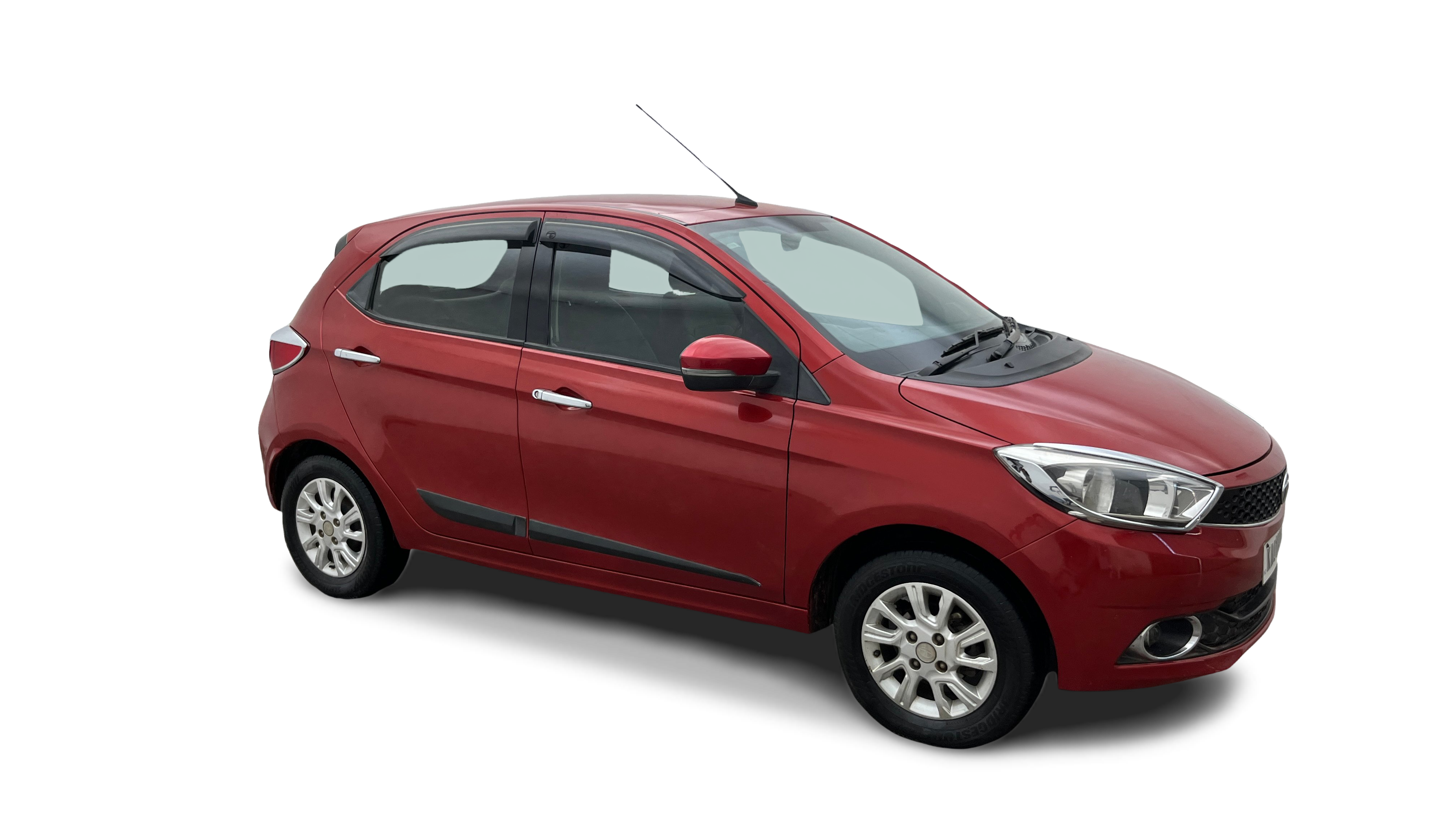 2017 Tata Tiago - Hatchback - Petrol - Manual - ₹3.52 lakh