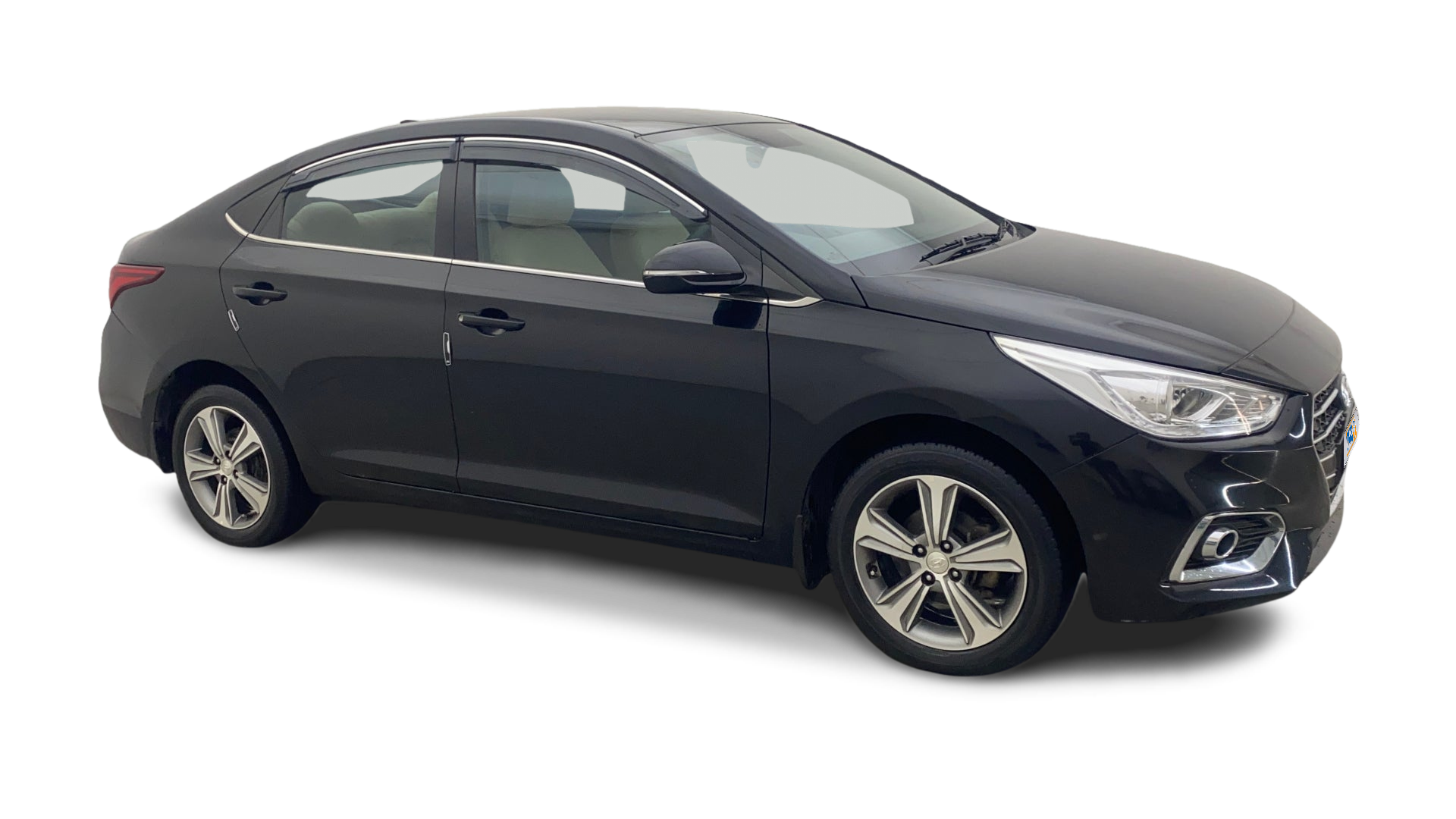Hyundai Verna-img