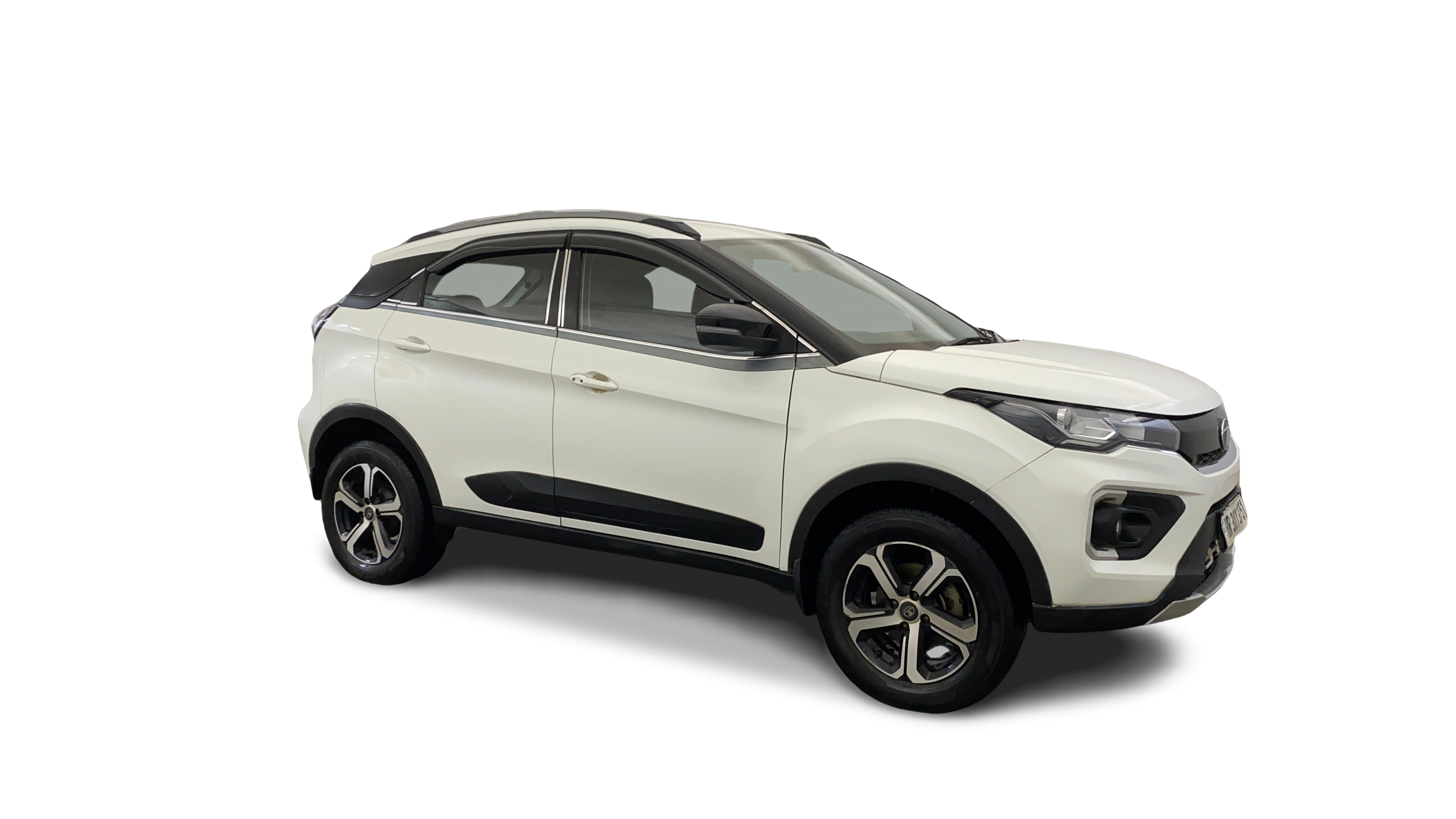 Tata NEXON-img