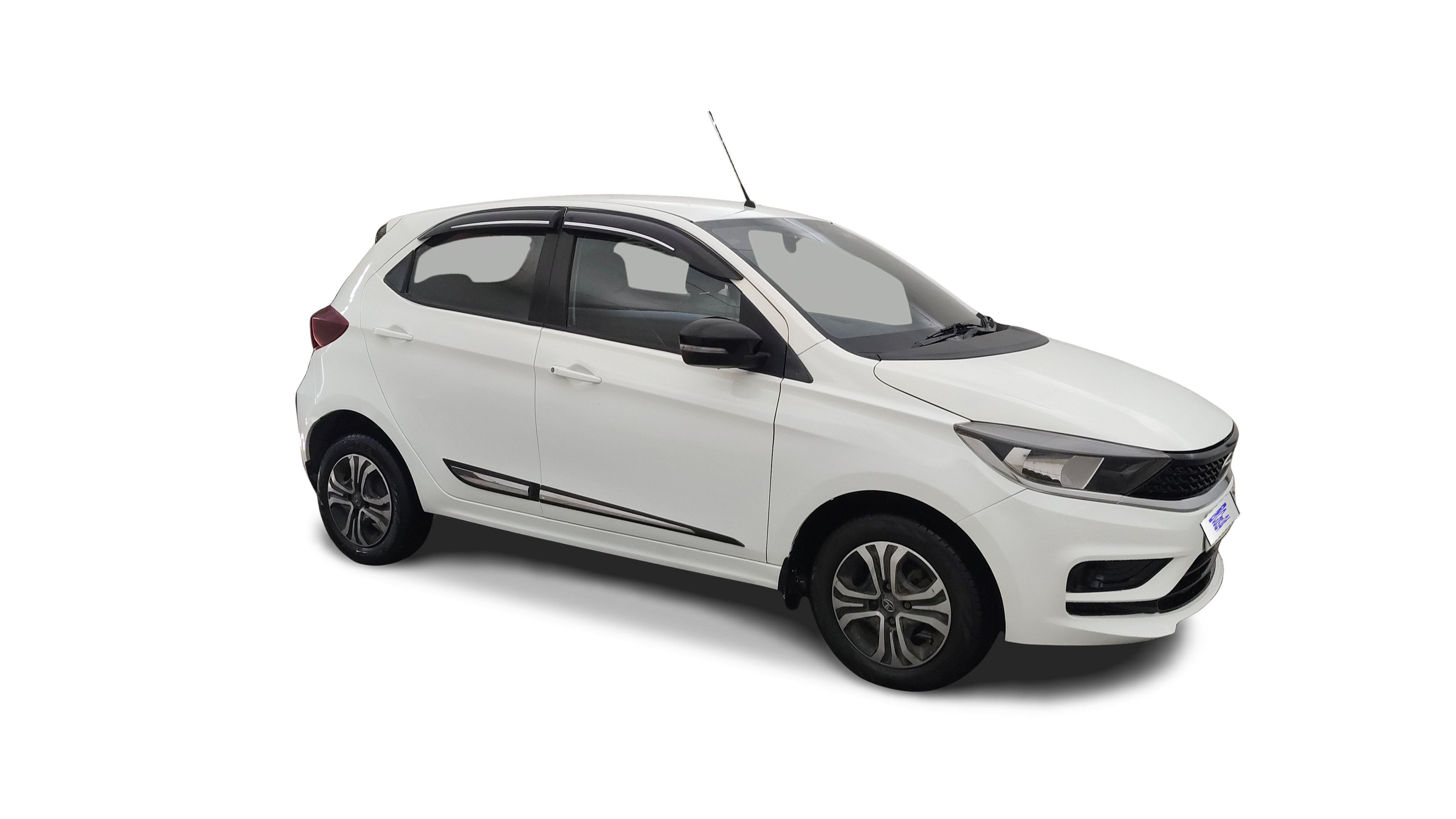 2023 Tata Tiago - Hatchback - CNG - Manual - ₹5.29 lakh