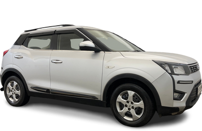 Mahindra XUV300-img
