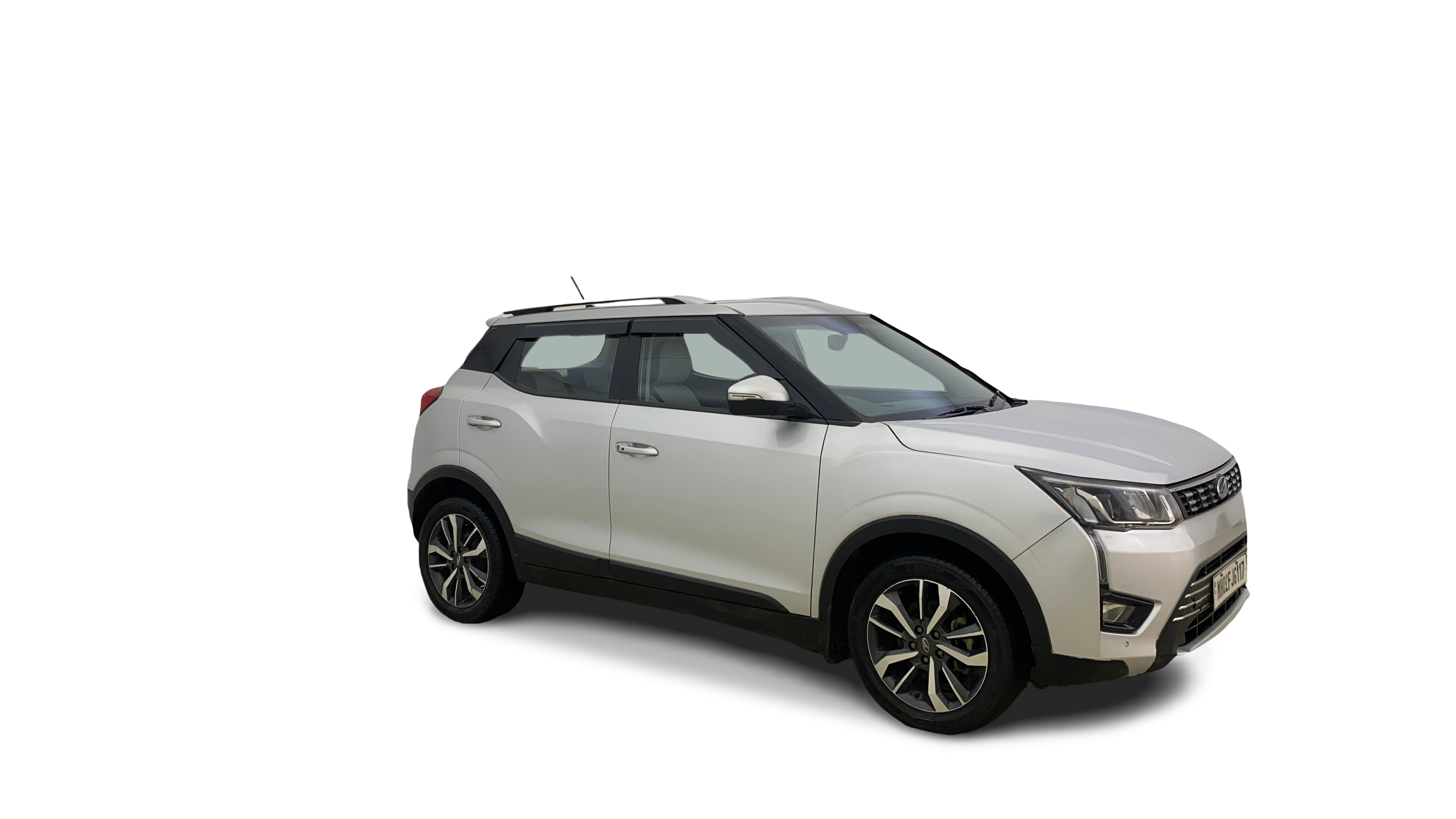 2020 Mahindra XUV300 - SUV - Petrol - Manual - ₹6.29 lakh