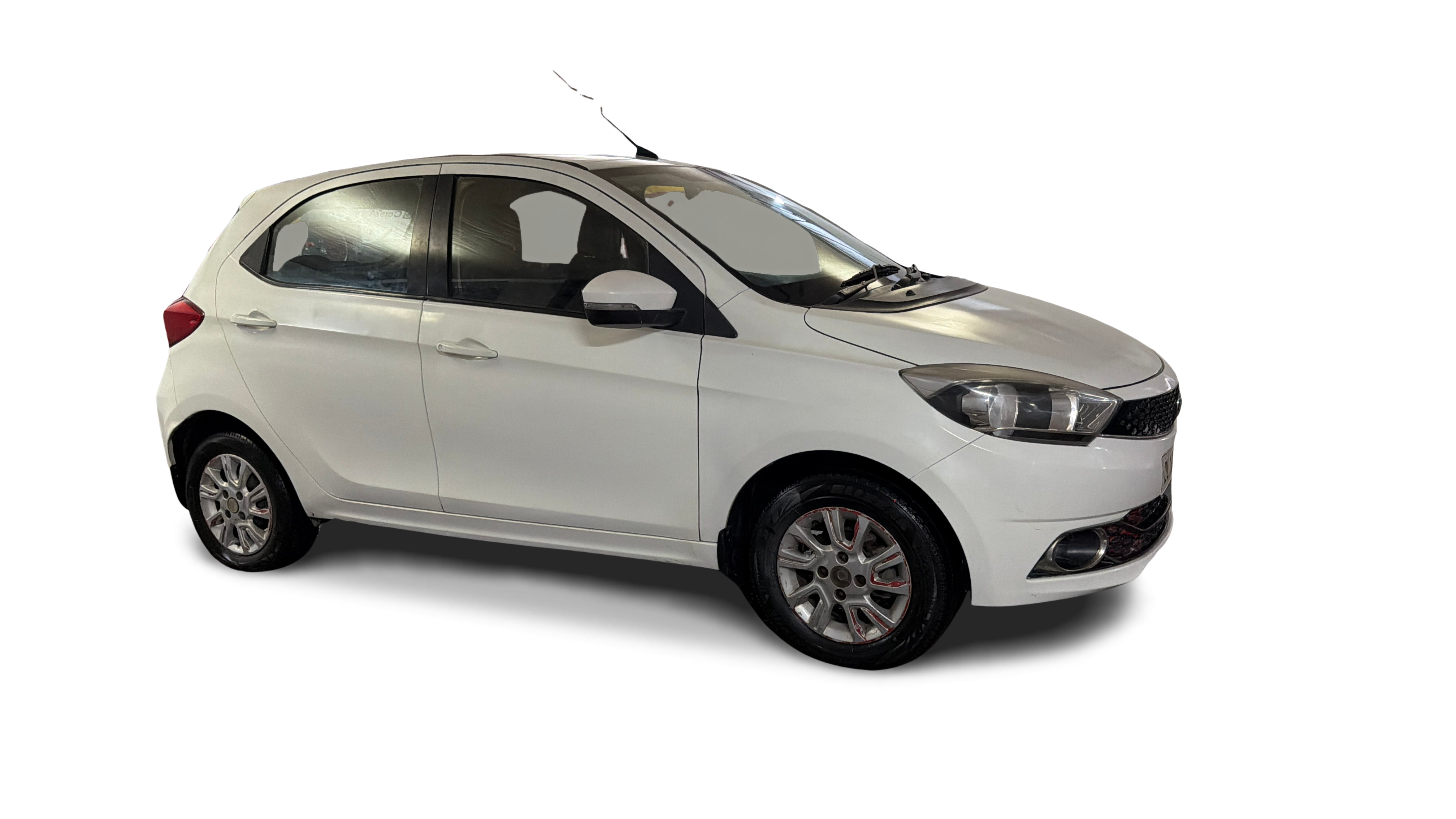 2018 Tata Tiago - Hatchback - Petrol - Manual - ₹3.08 lakh