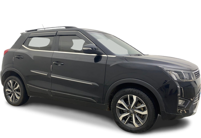 Mahindra XUV300-img