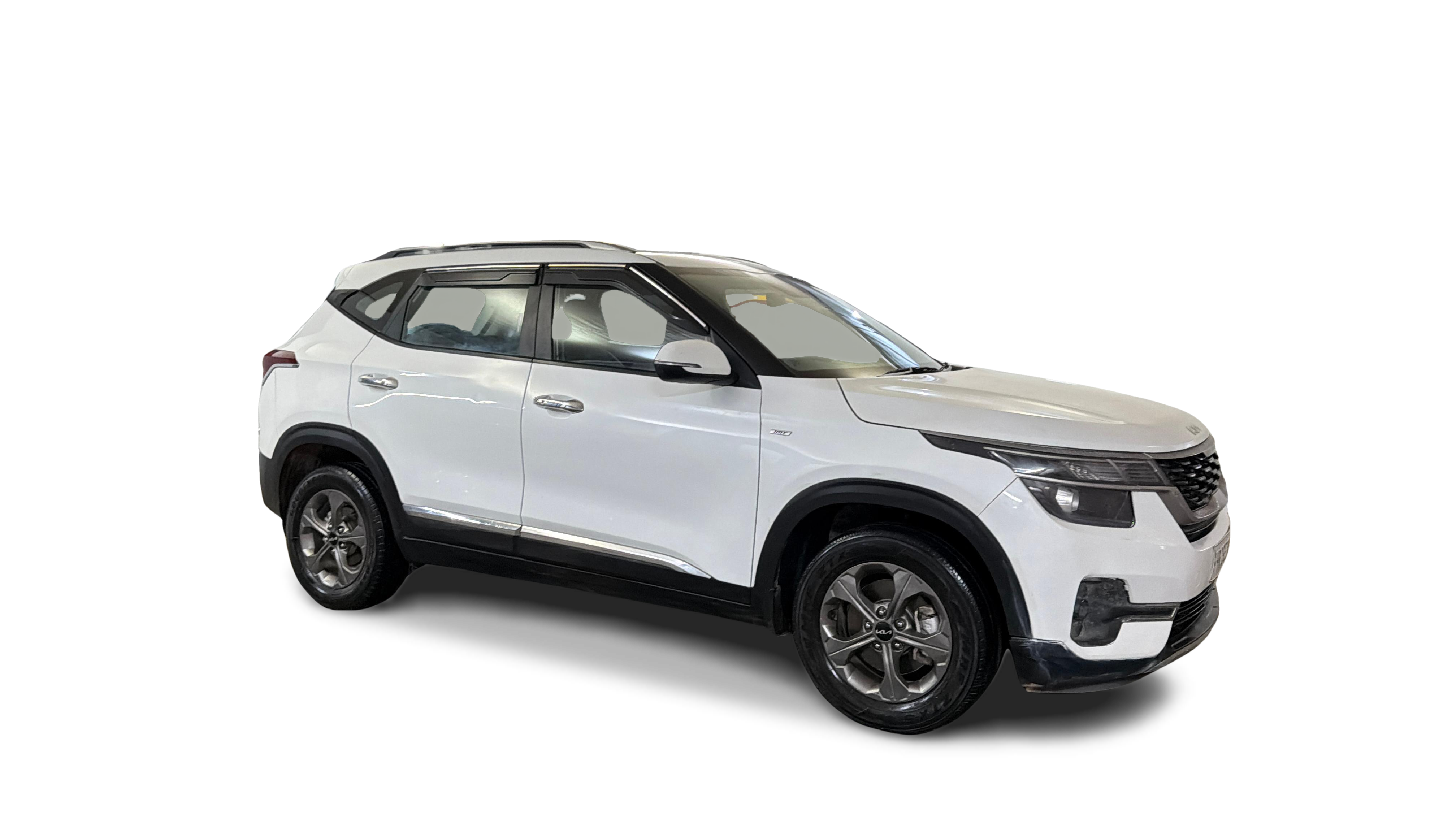 2023 KIA SELTOS - SUV - Petrol - Manual - ₹8.69 lakh