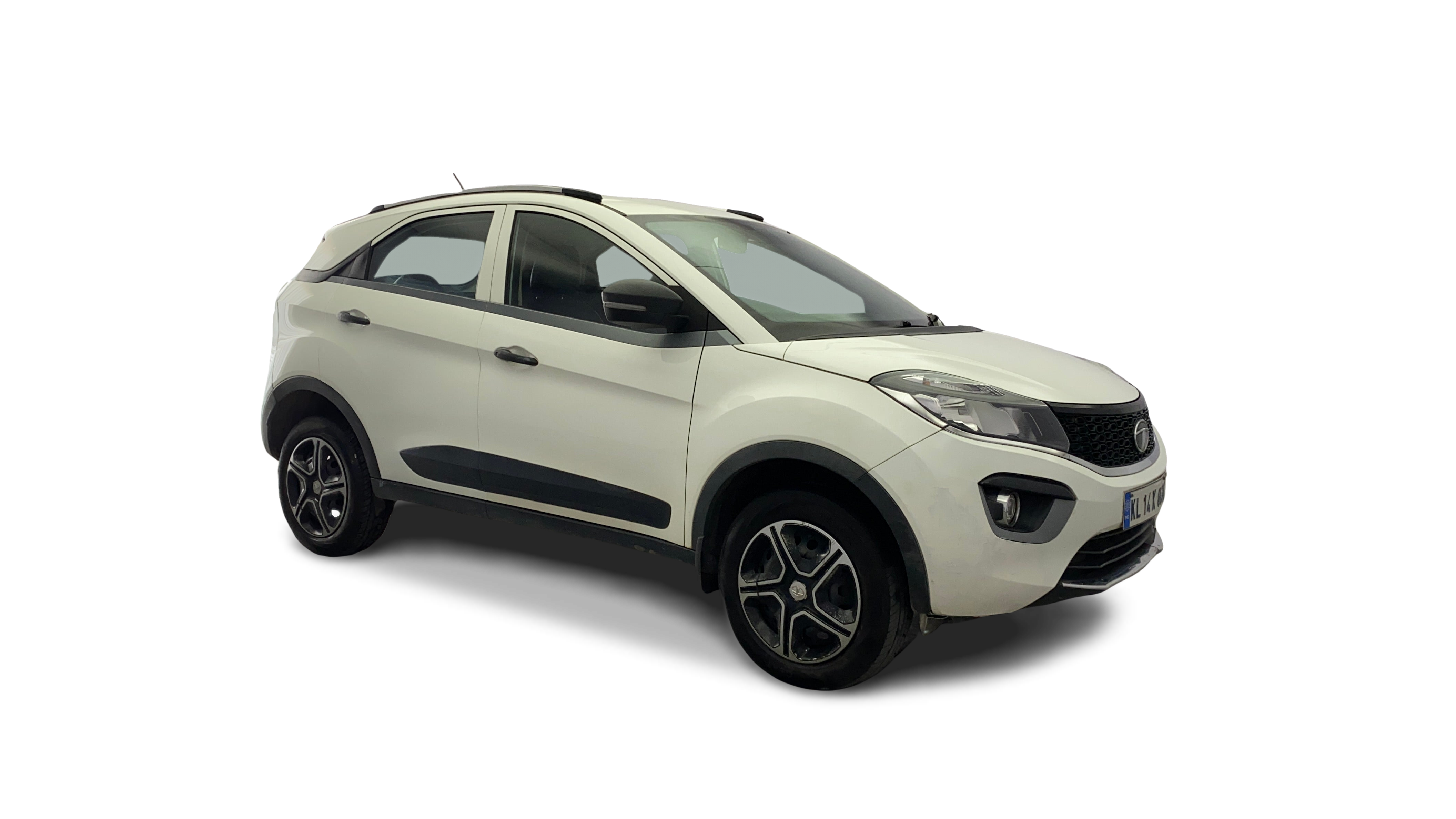 Tata NEXON-img