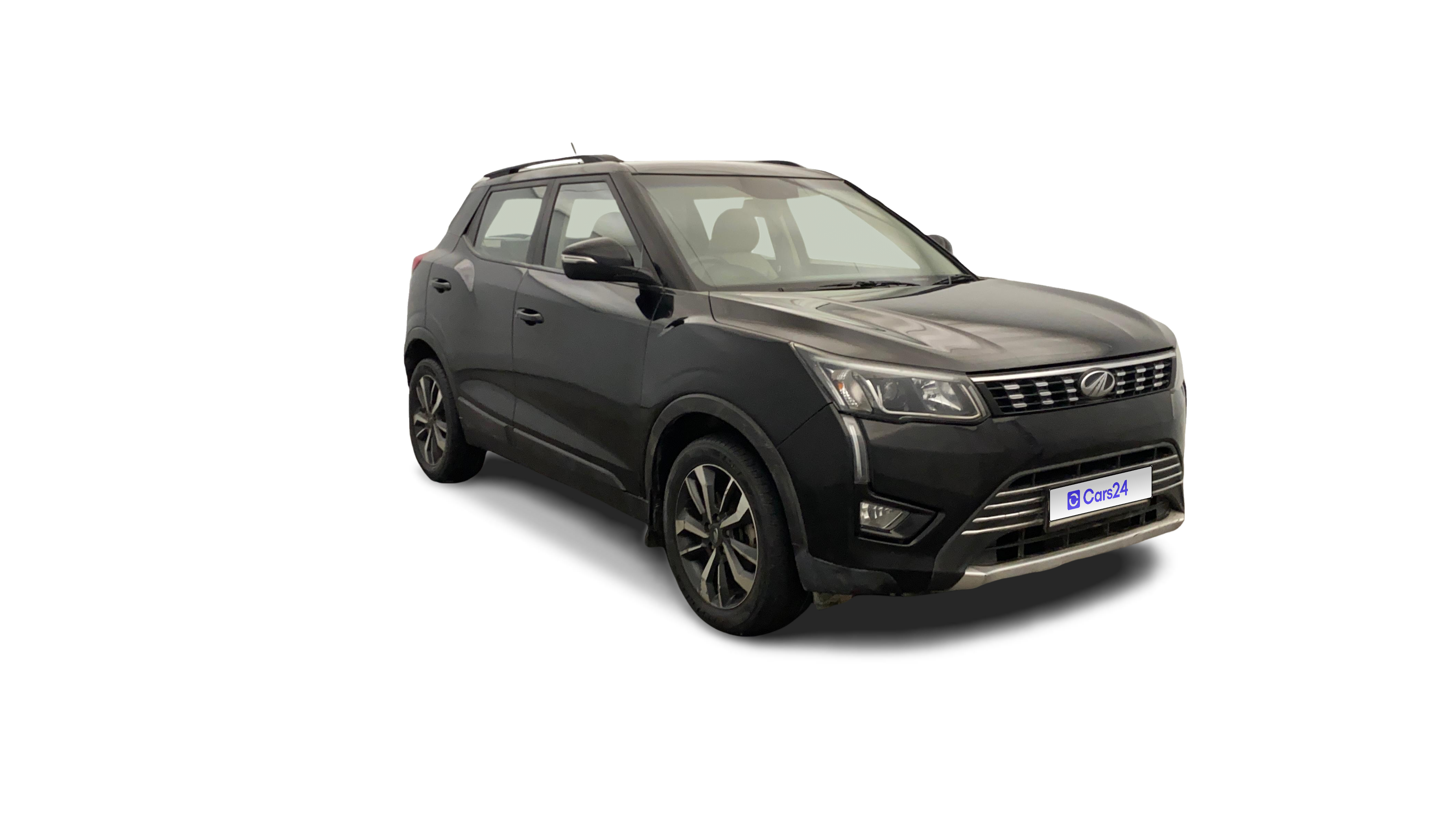 2021 Mahindra XUV300 - SUV - Diesel - Manual - ₹7.50 lakh