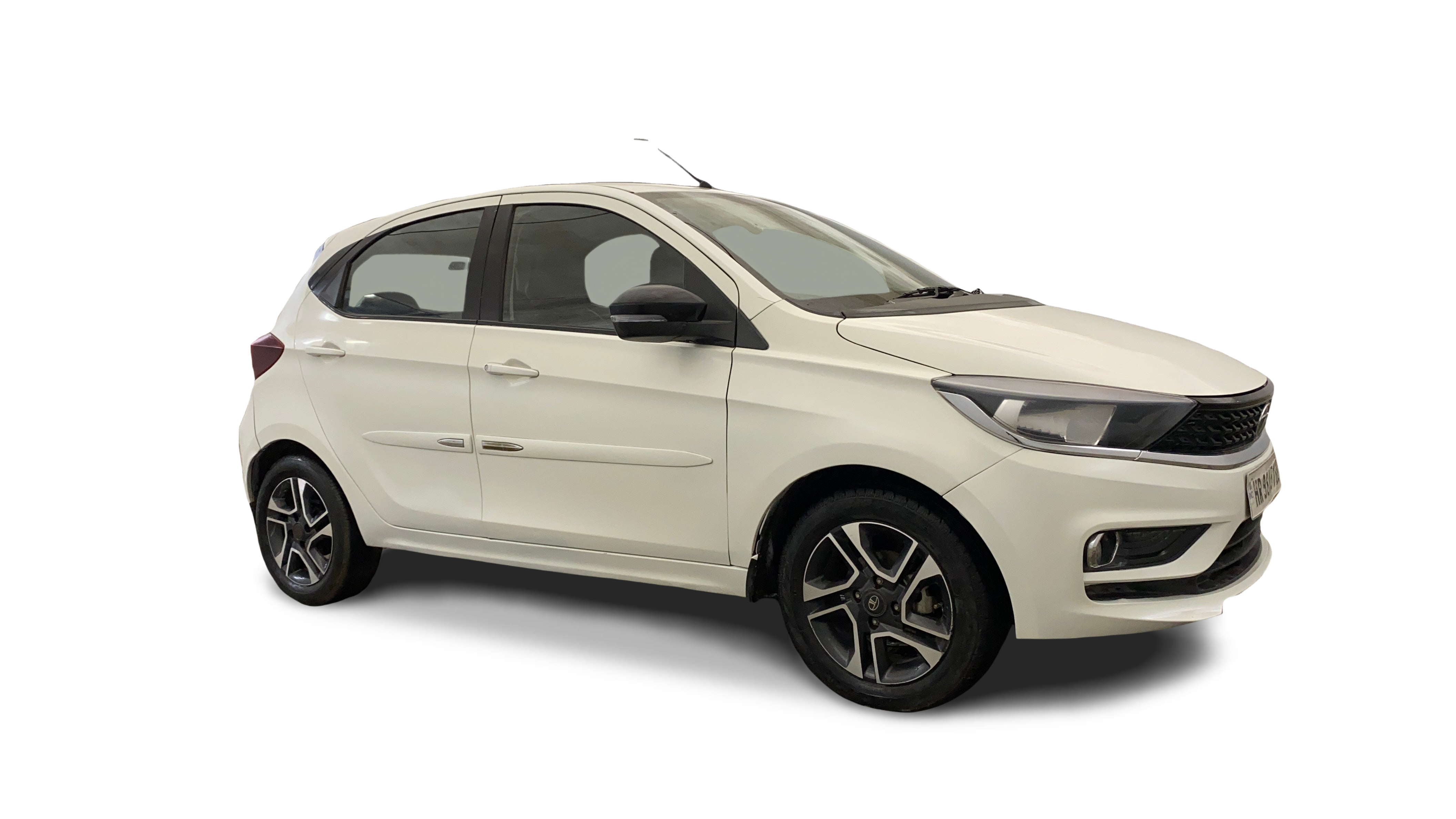 Tata Tiago-img