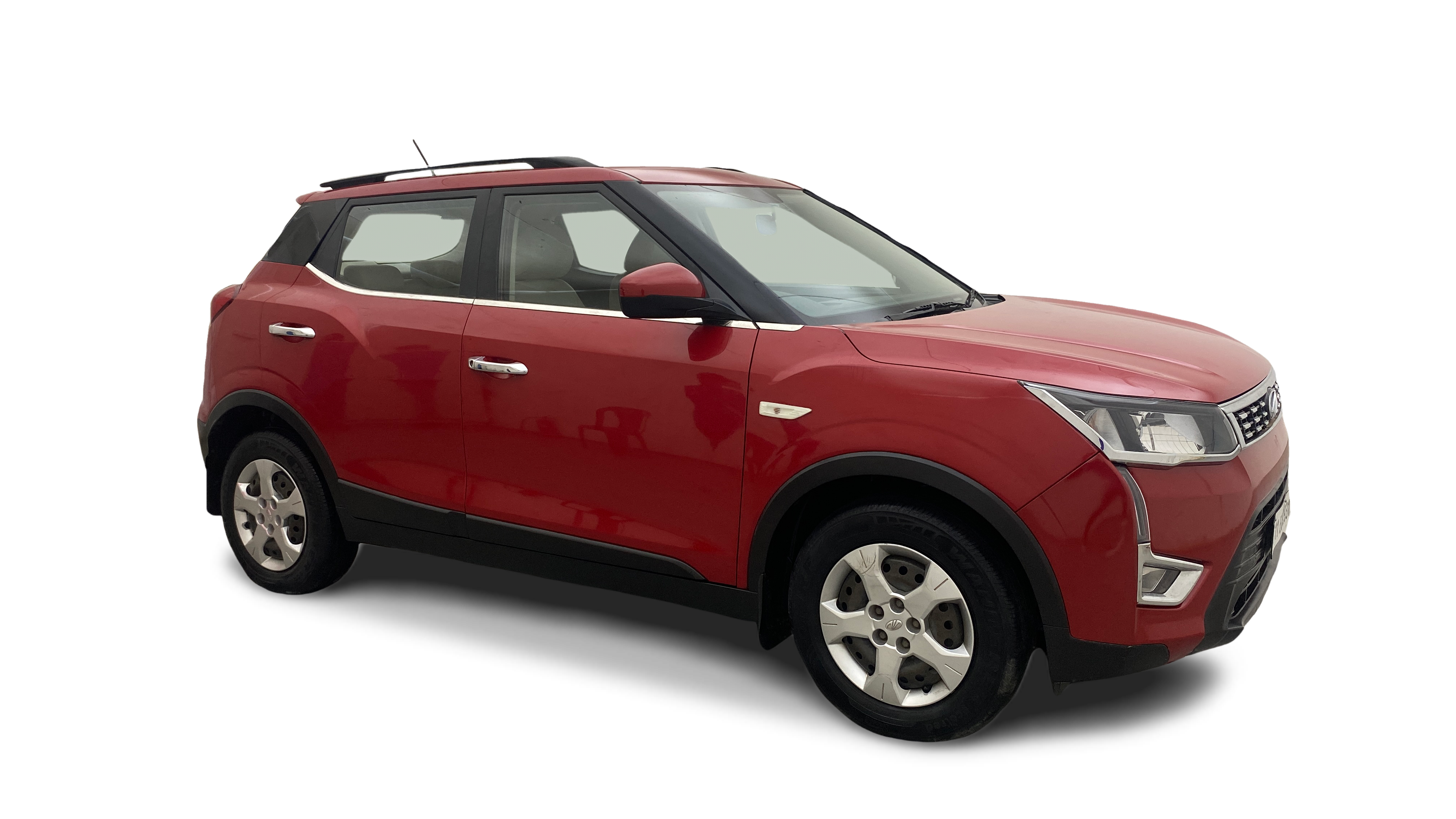 2019 Mahindra XUV300 - SUV - Petrol - Manual - ₹6.60 lakh