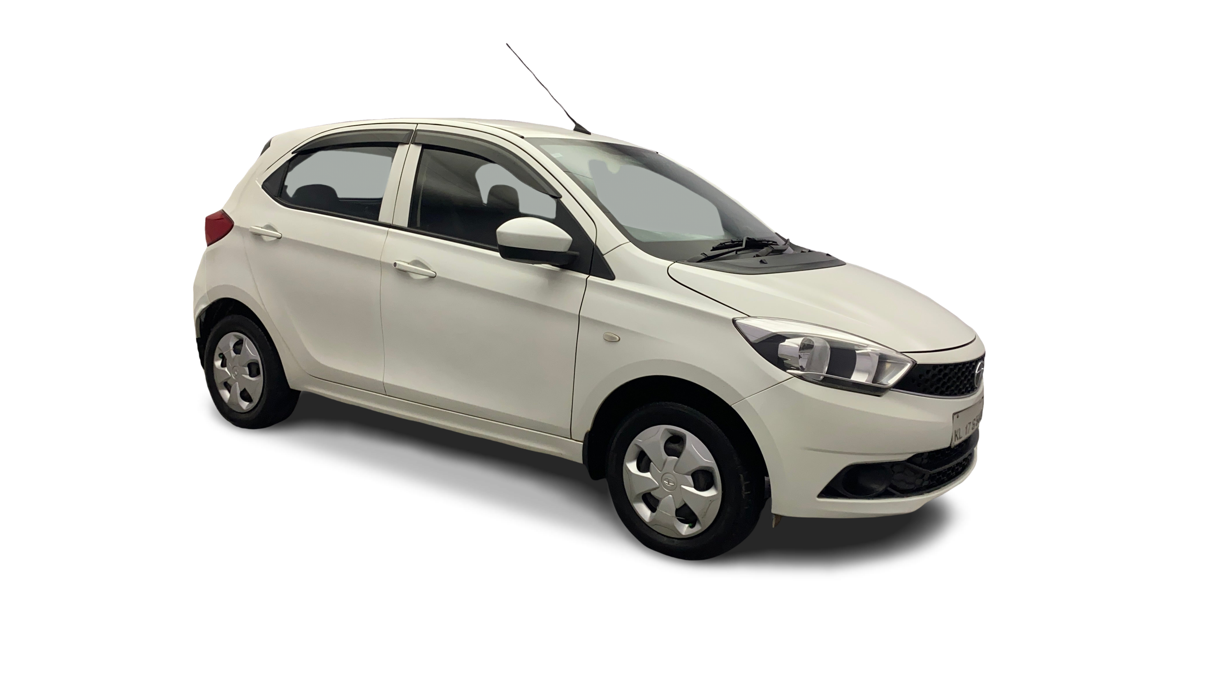 Tata Tiago-img