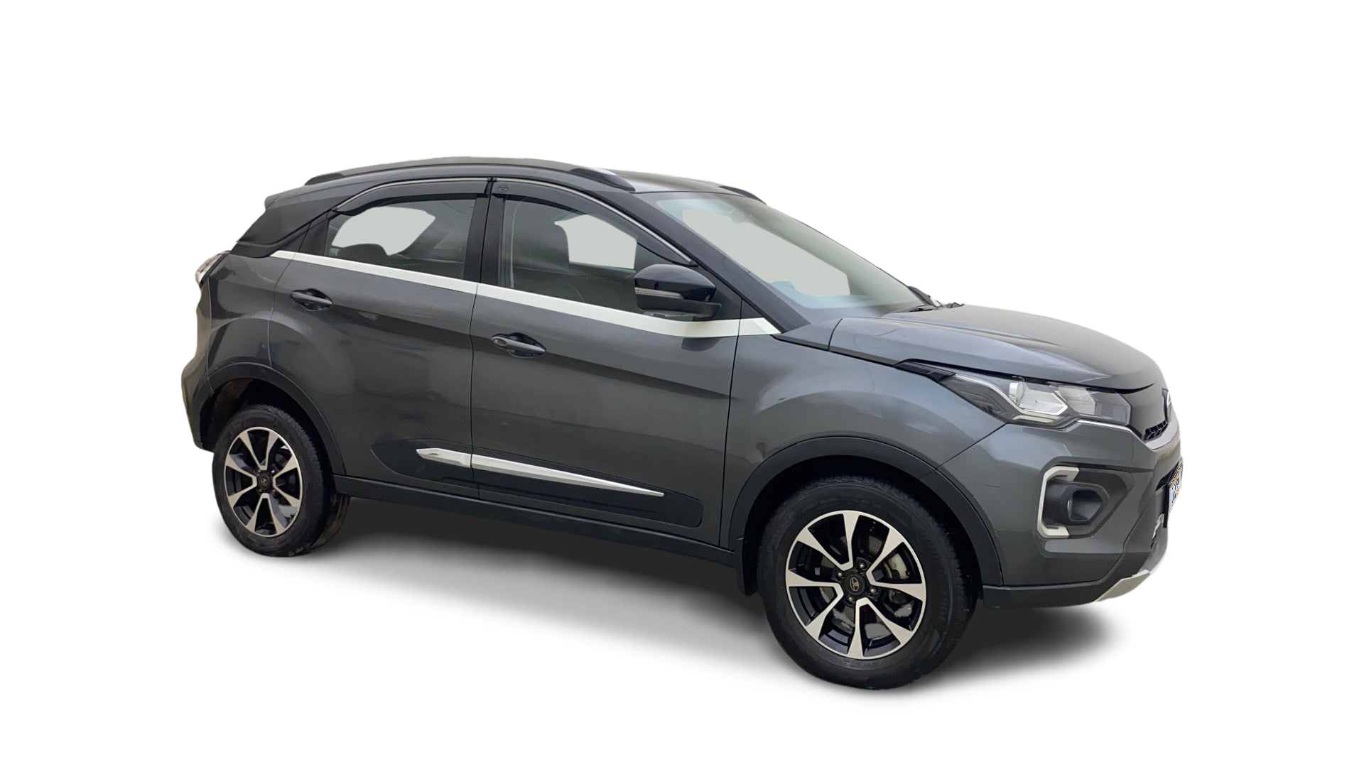 Tata NEXON-img