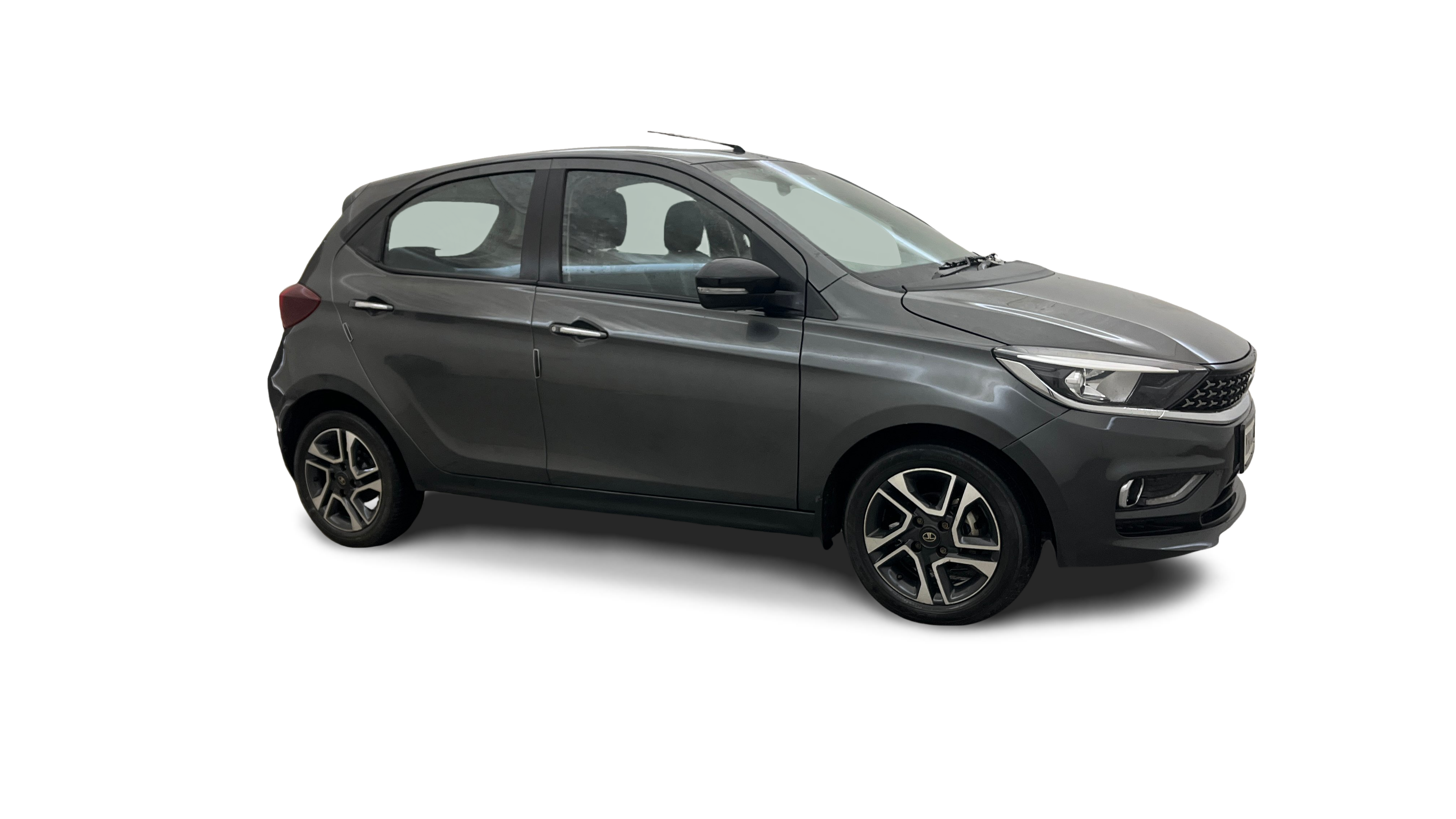 2022 Tata Tiago - Hatchback - Petrol - Automatic - ₹5.50 lakh