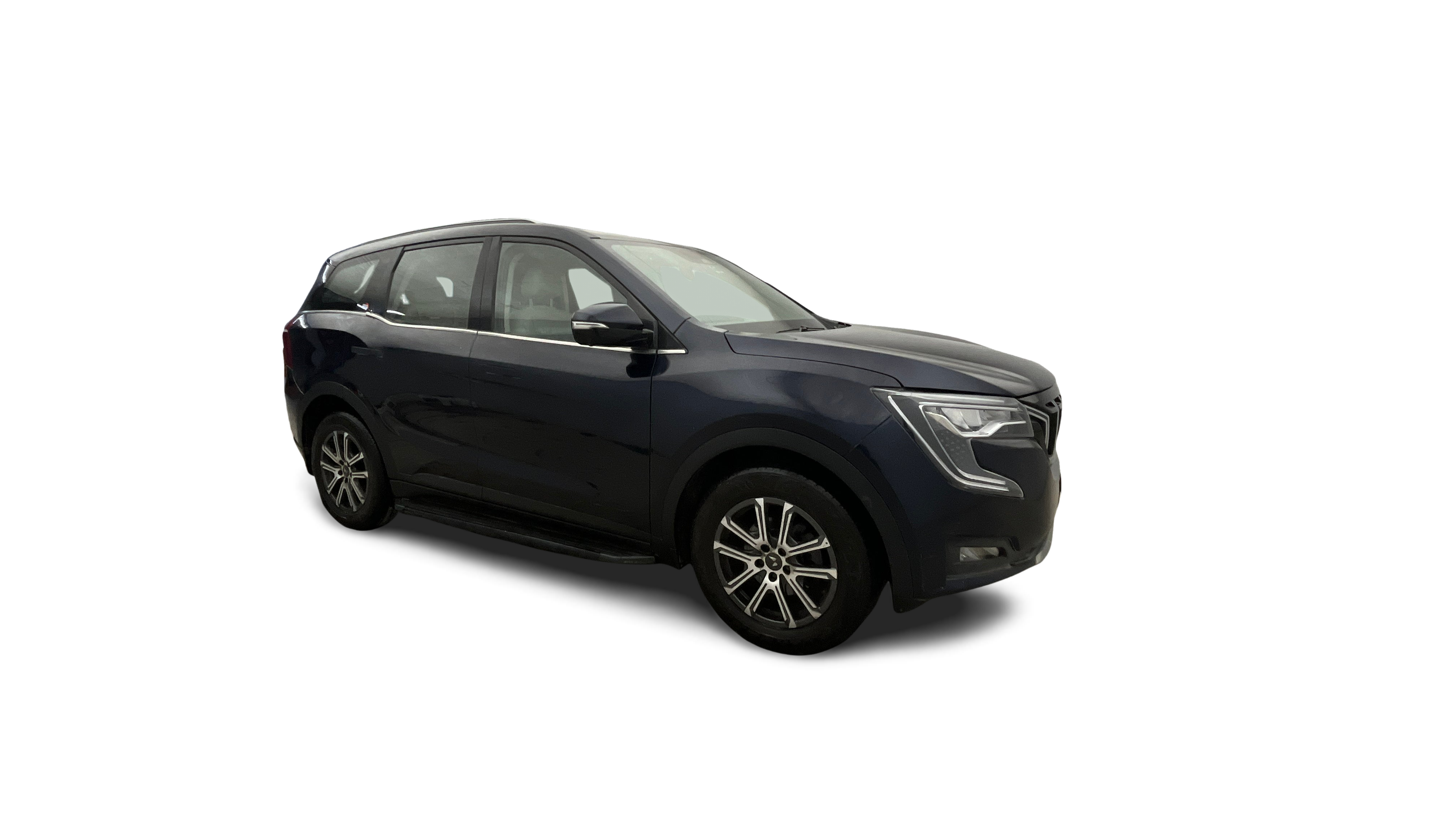 2022 Mahindra XUV700 - SUV - Petrol - Automatic - ₹15.65 lakh