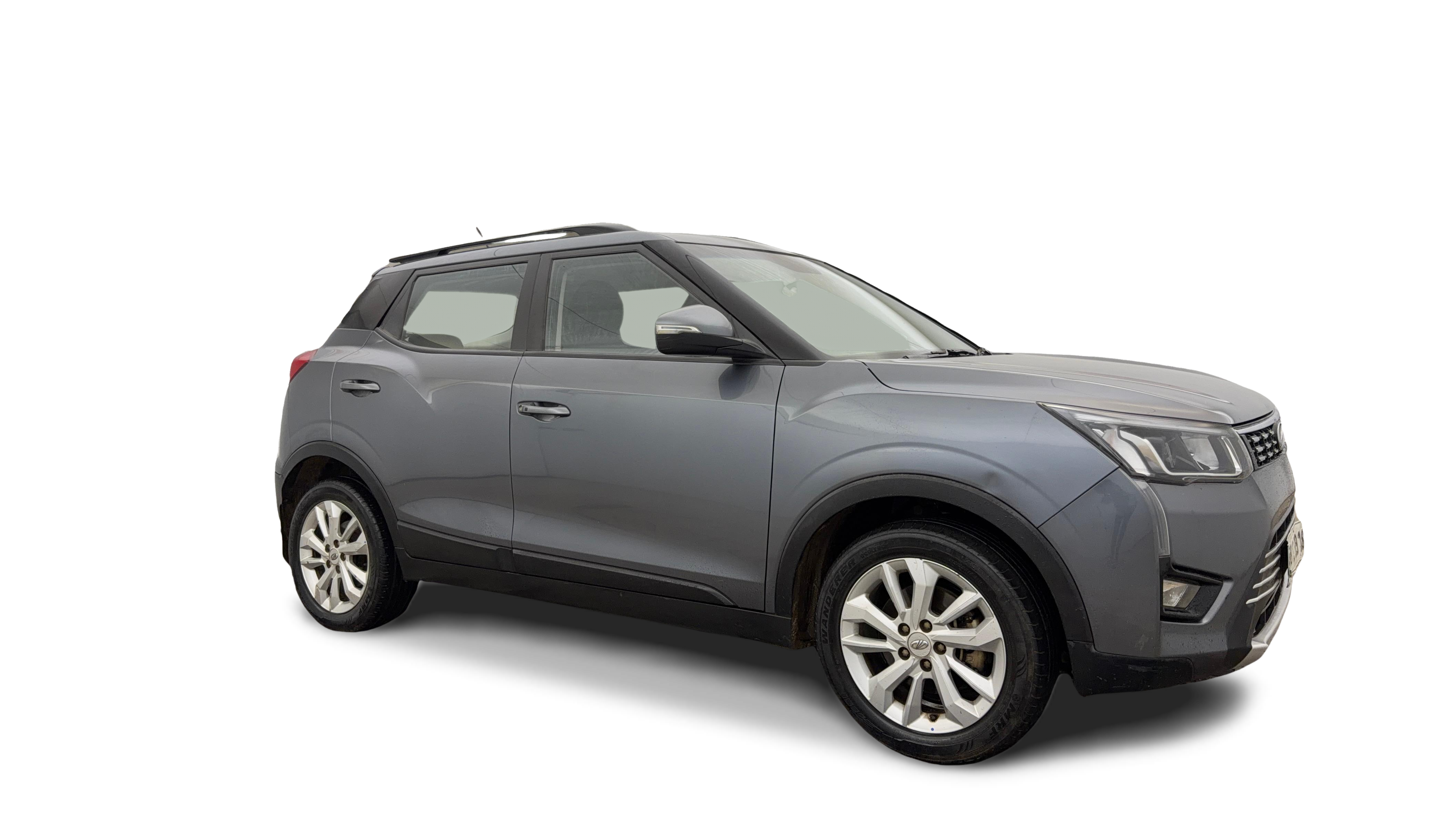2021 Mahindra XUV300 - SUV - Petrol - Manual - ₹5.64 lakh