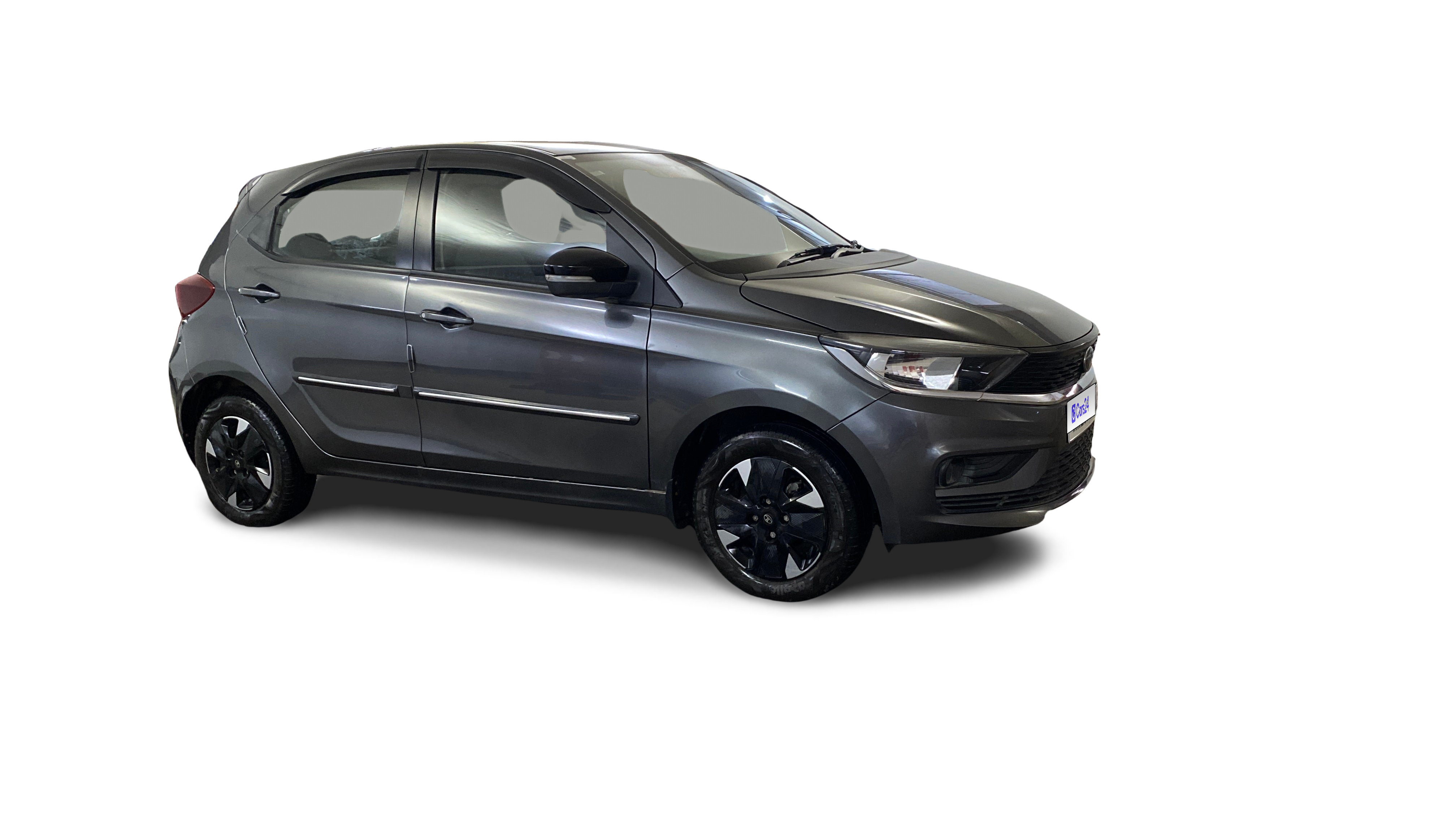 2025 Tata Tiago - Hatchback - Petrol - Manual - ₹5.06 lakh