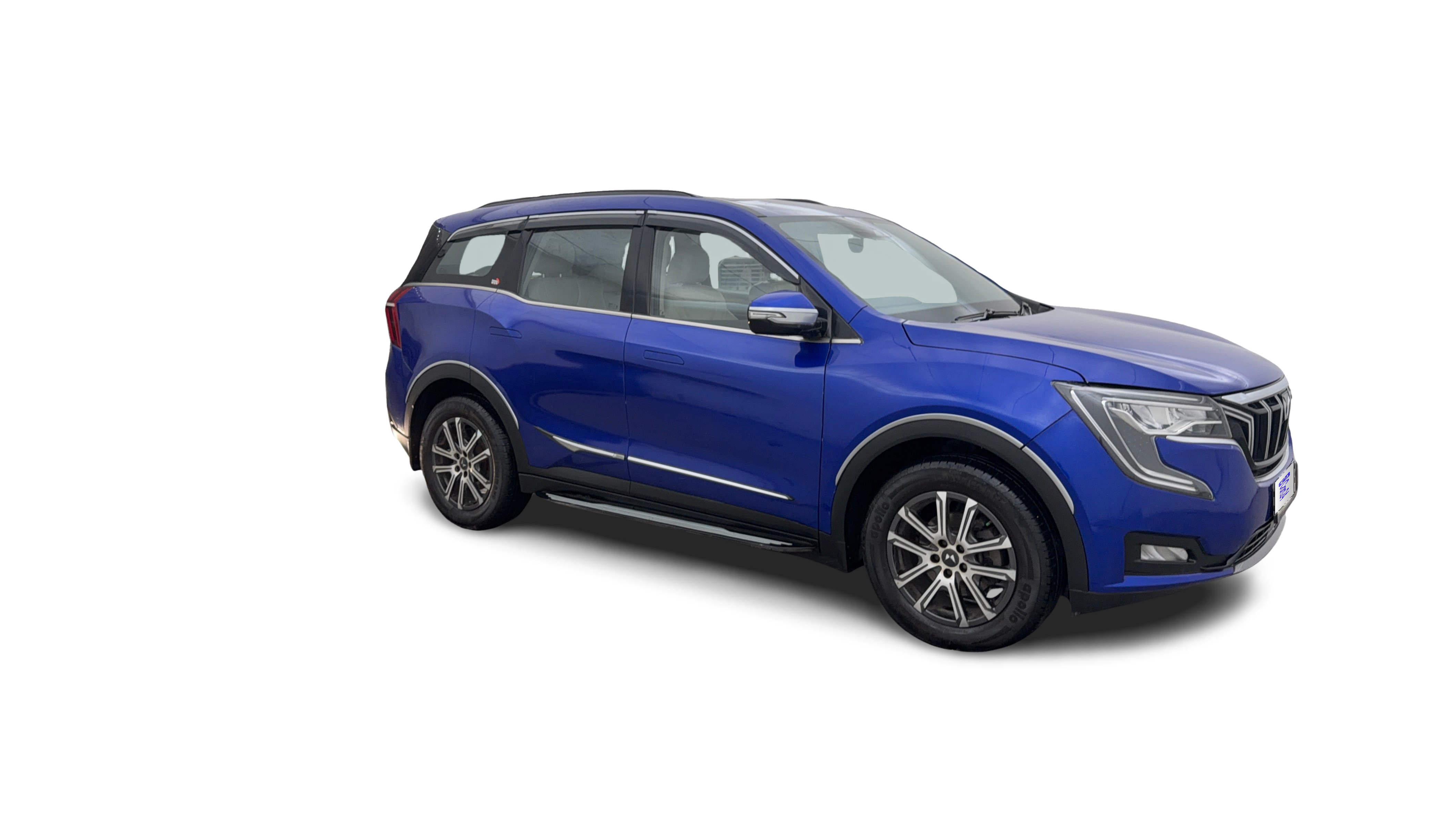 2023 Mahindra XUV700 - SUV - Petrol - Manual - ₹16.97 lakh