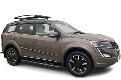 Mahindra XUV500-img
