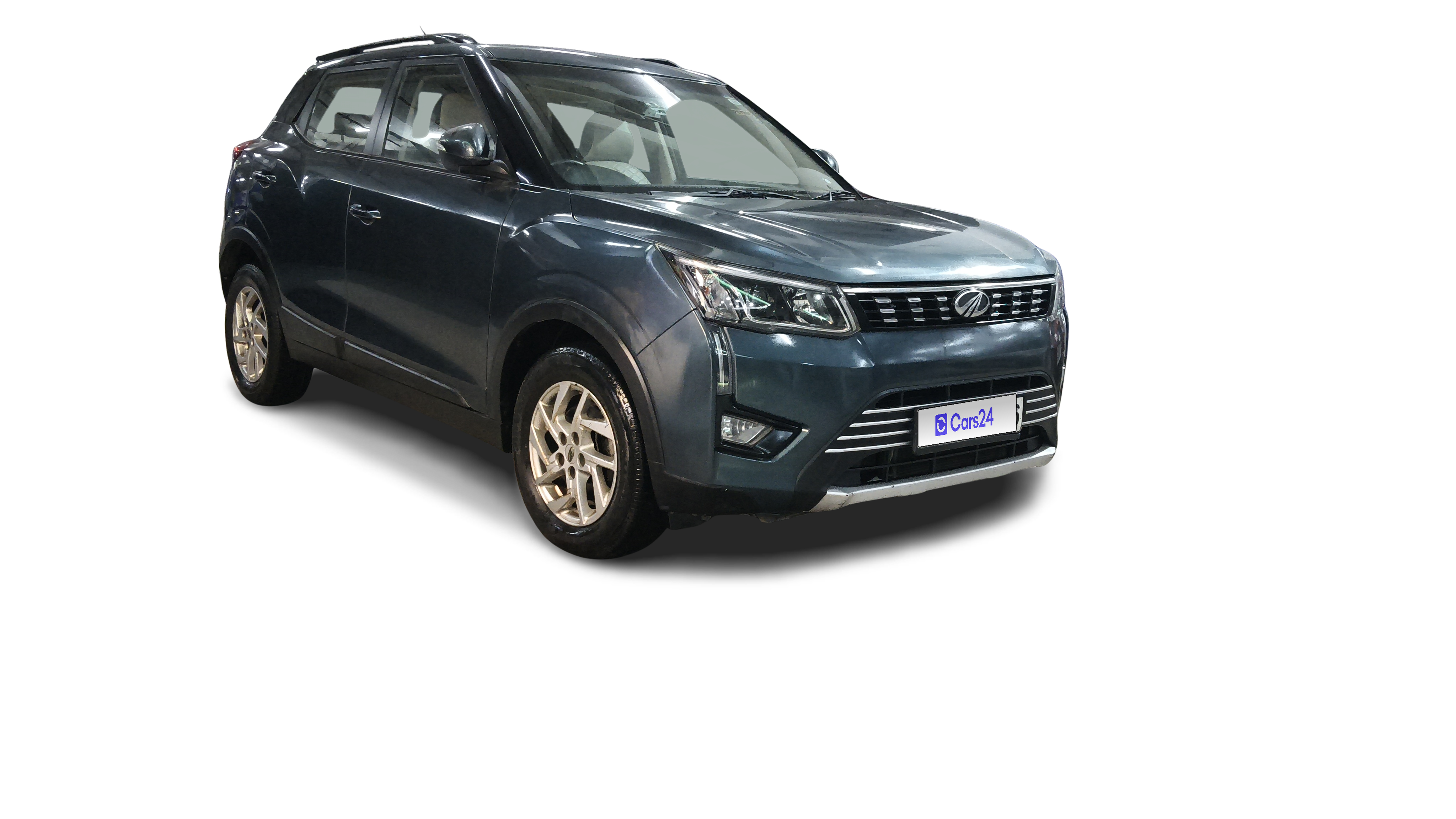 2022 Mahindra XUV300 - SUV - Petrol - Manual - ₹6.52 lakh