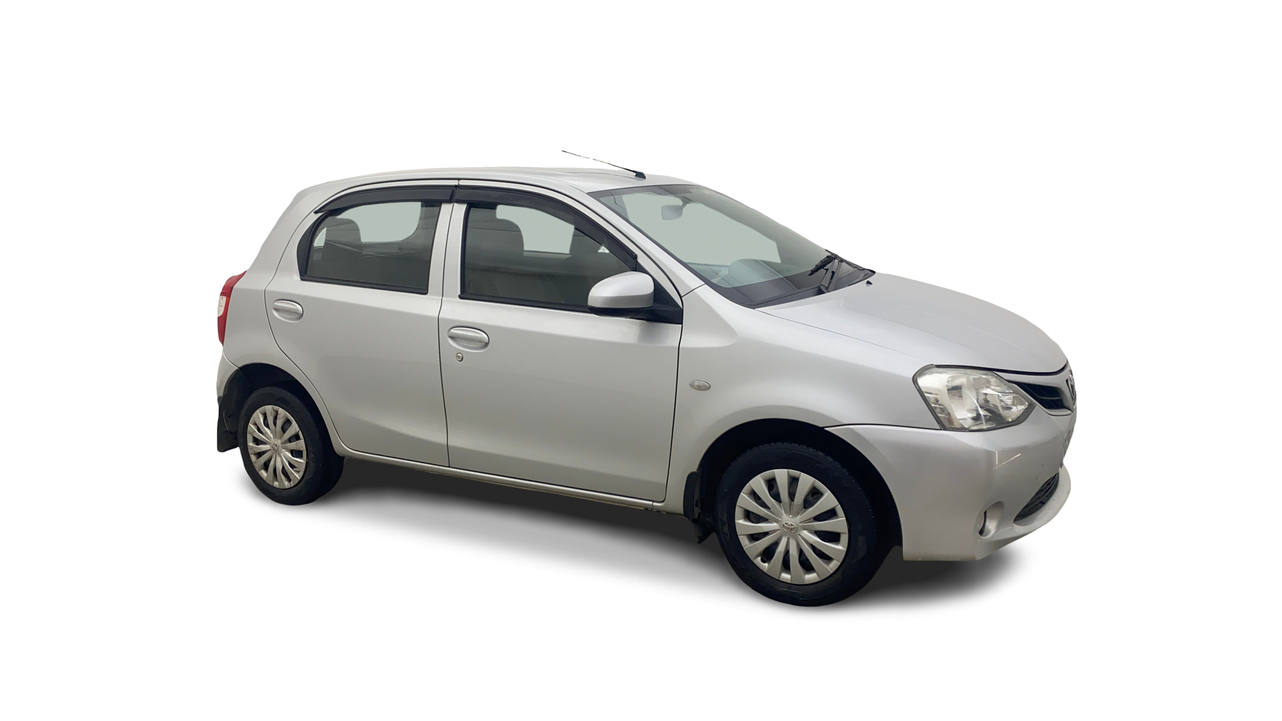 Toyota Etios Liva-img