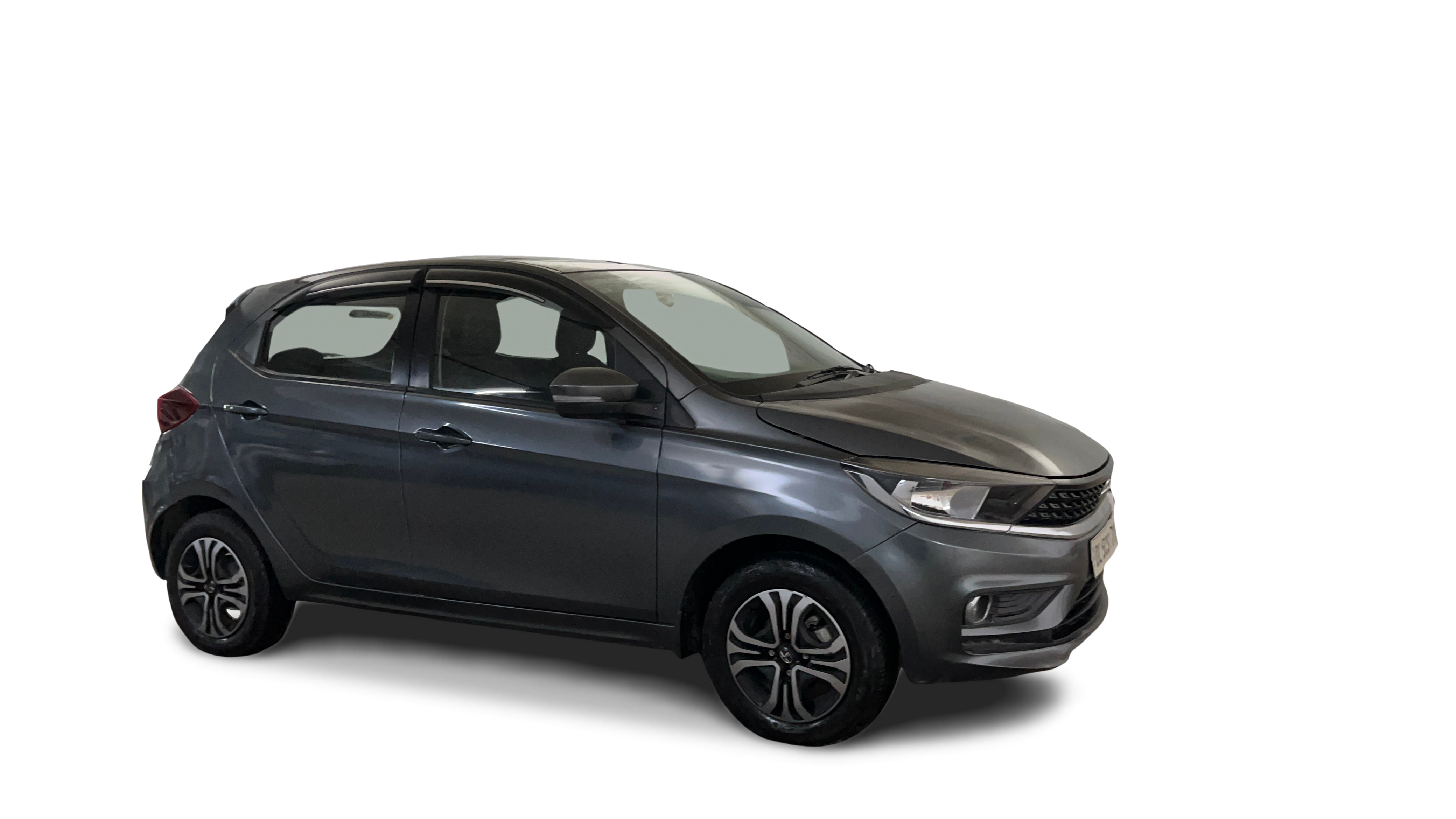 Tata Tiago-img