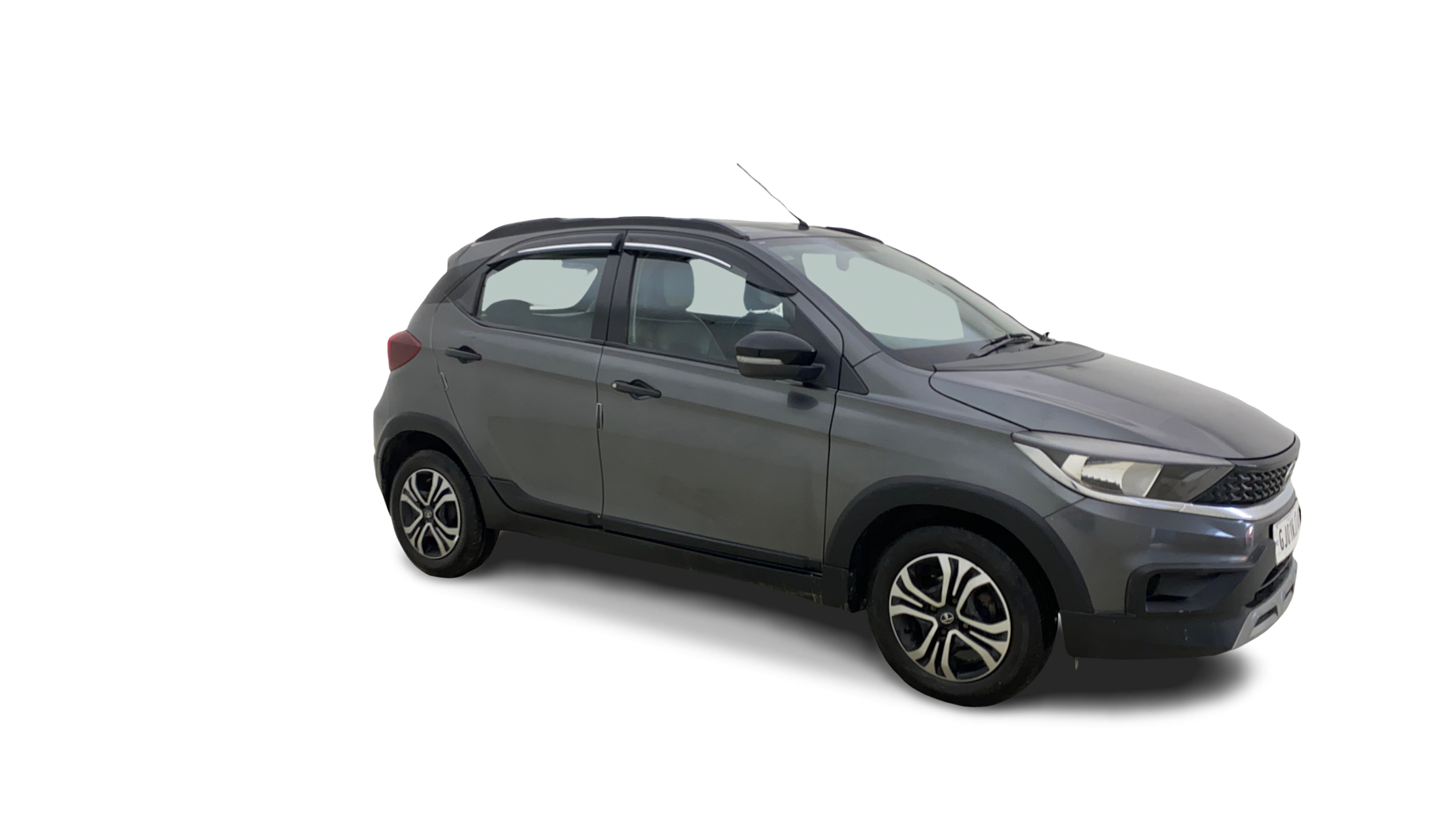 Tata TIAGO NRG-img