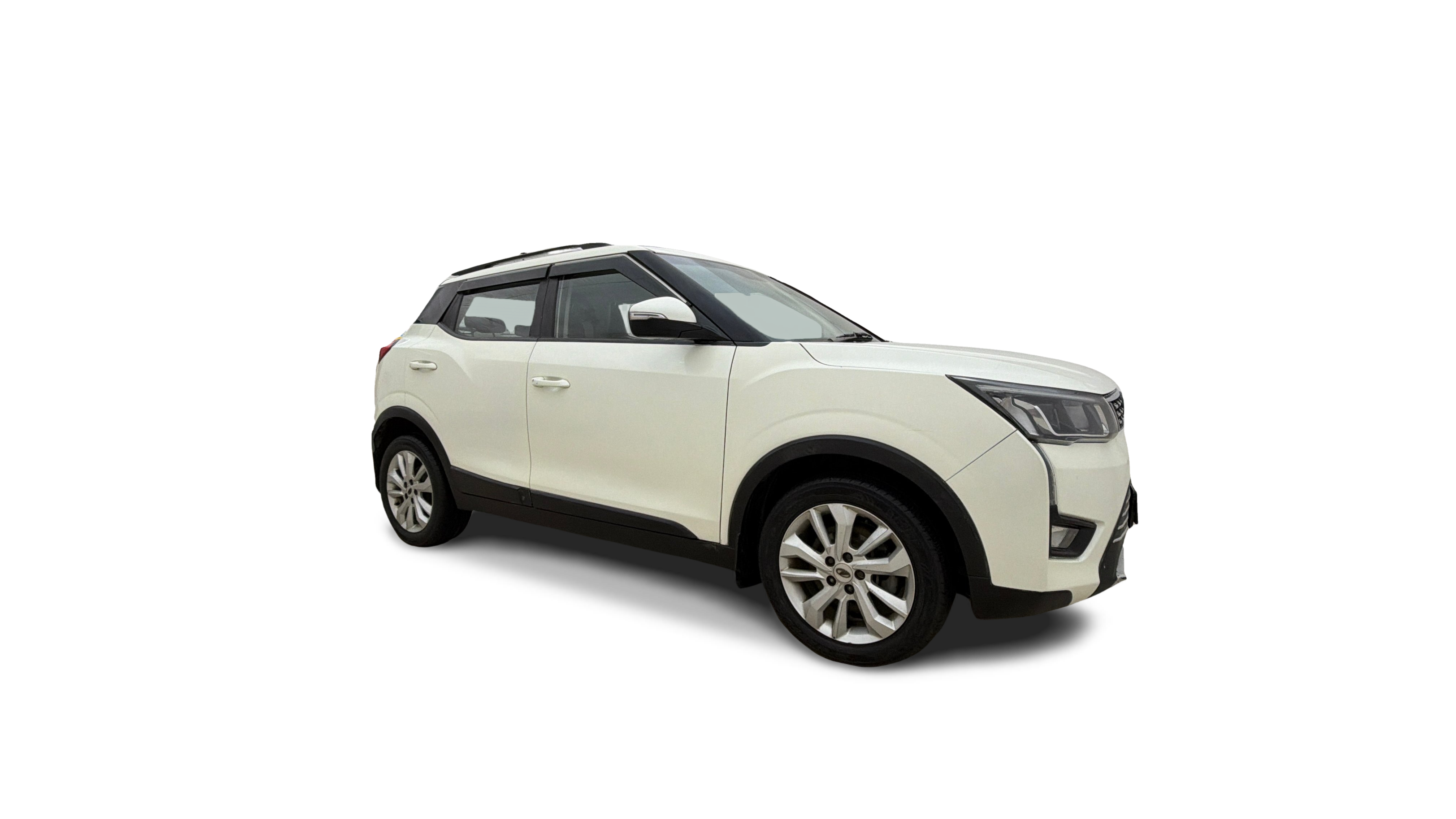 2020 Mahindra XUV300 - SUV - Petrol - Manual - ₹5.15 lakh