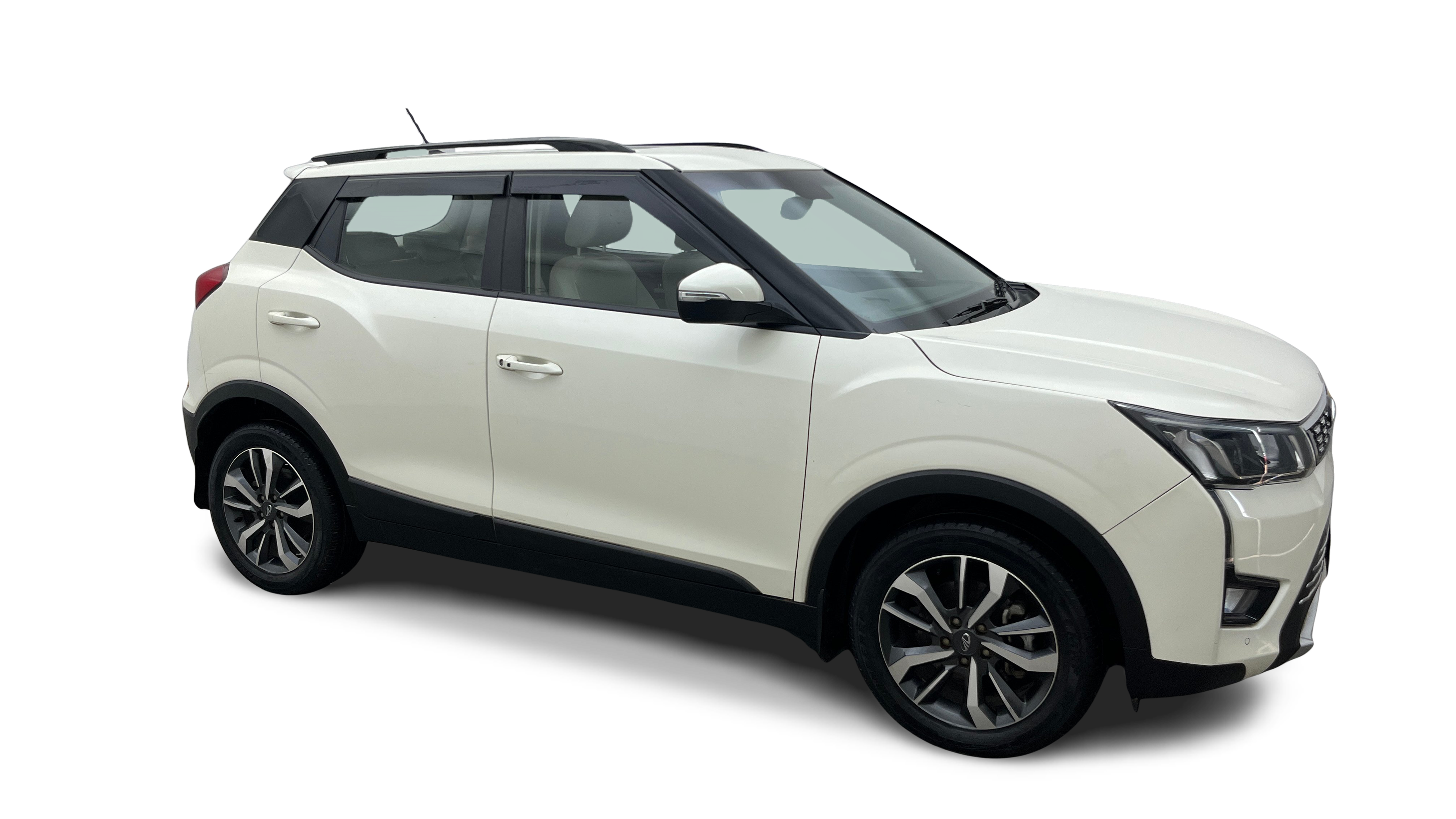 2021 Mahindra XUV300 - SUV - Petrol - Automatic - ₹9.09 lakh