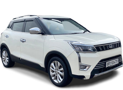 Mahindra XUV300-img