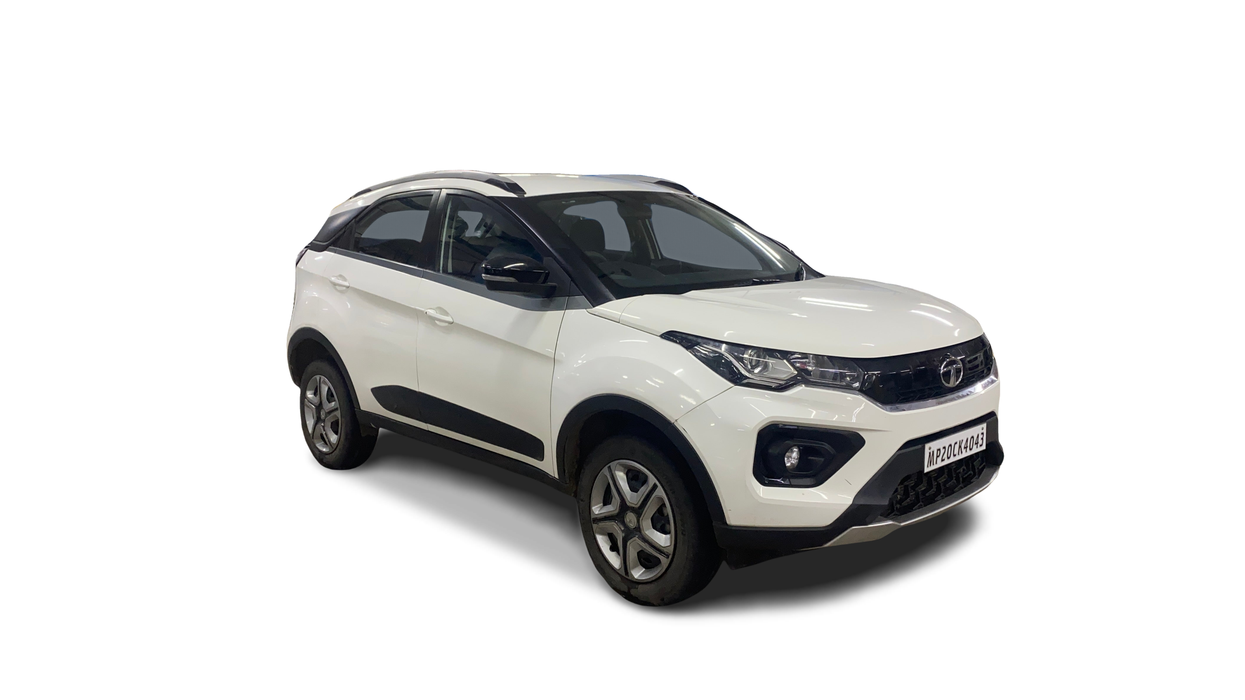 Tata NEXON-img