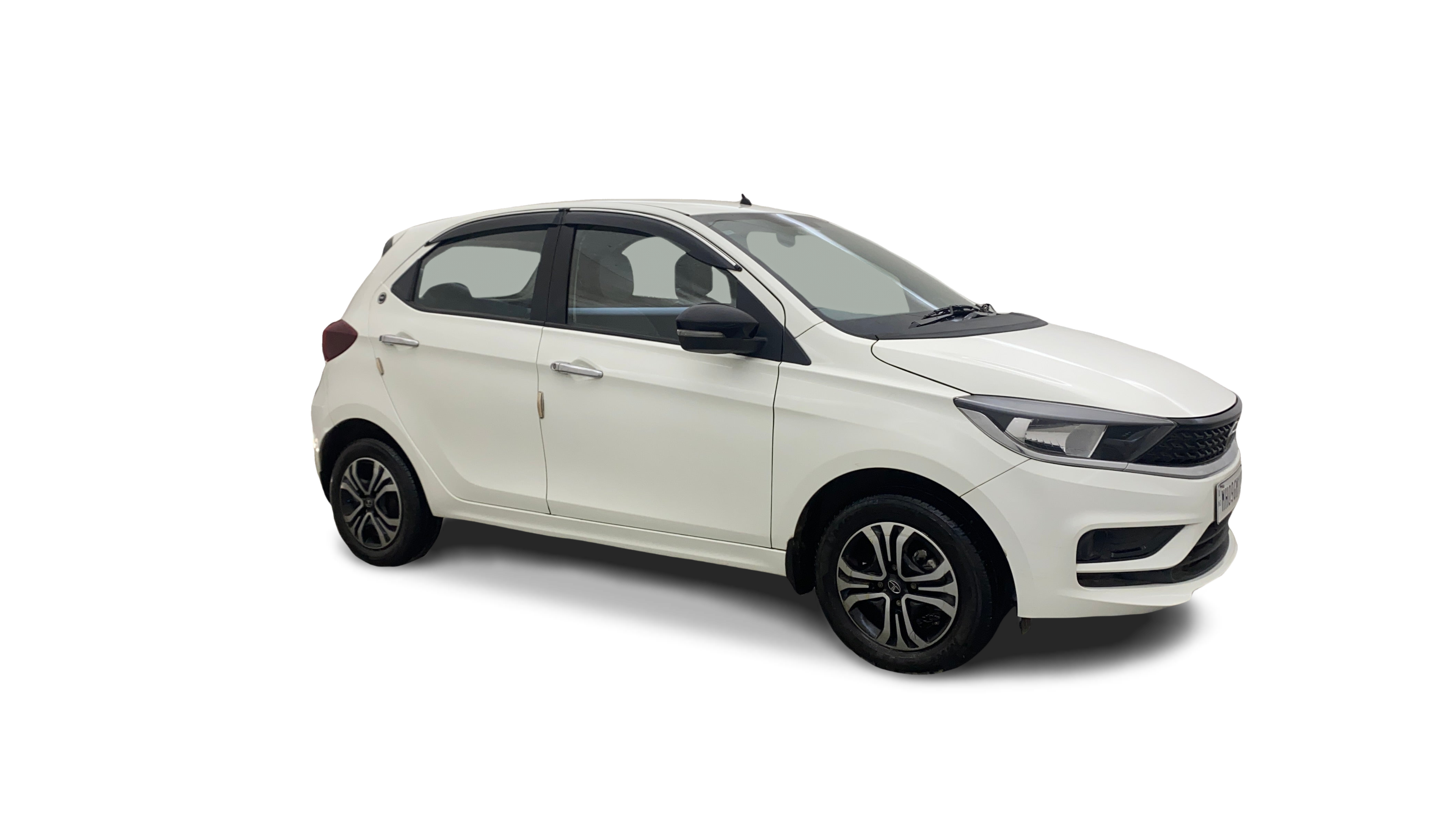 Tata Tiago-img