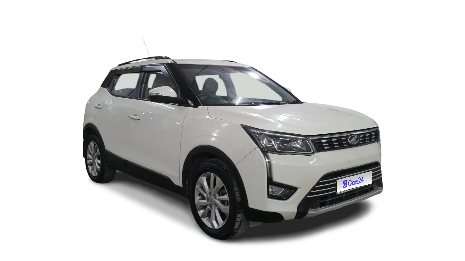 2020 Mahindra XUV300 - SUV - Diesel - Manual - ₹6.48 lakh