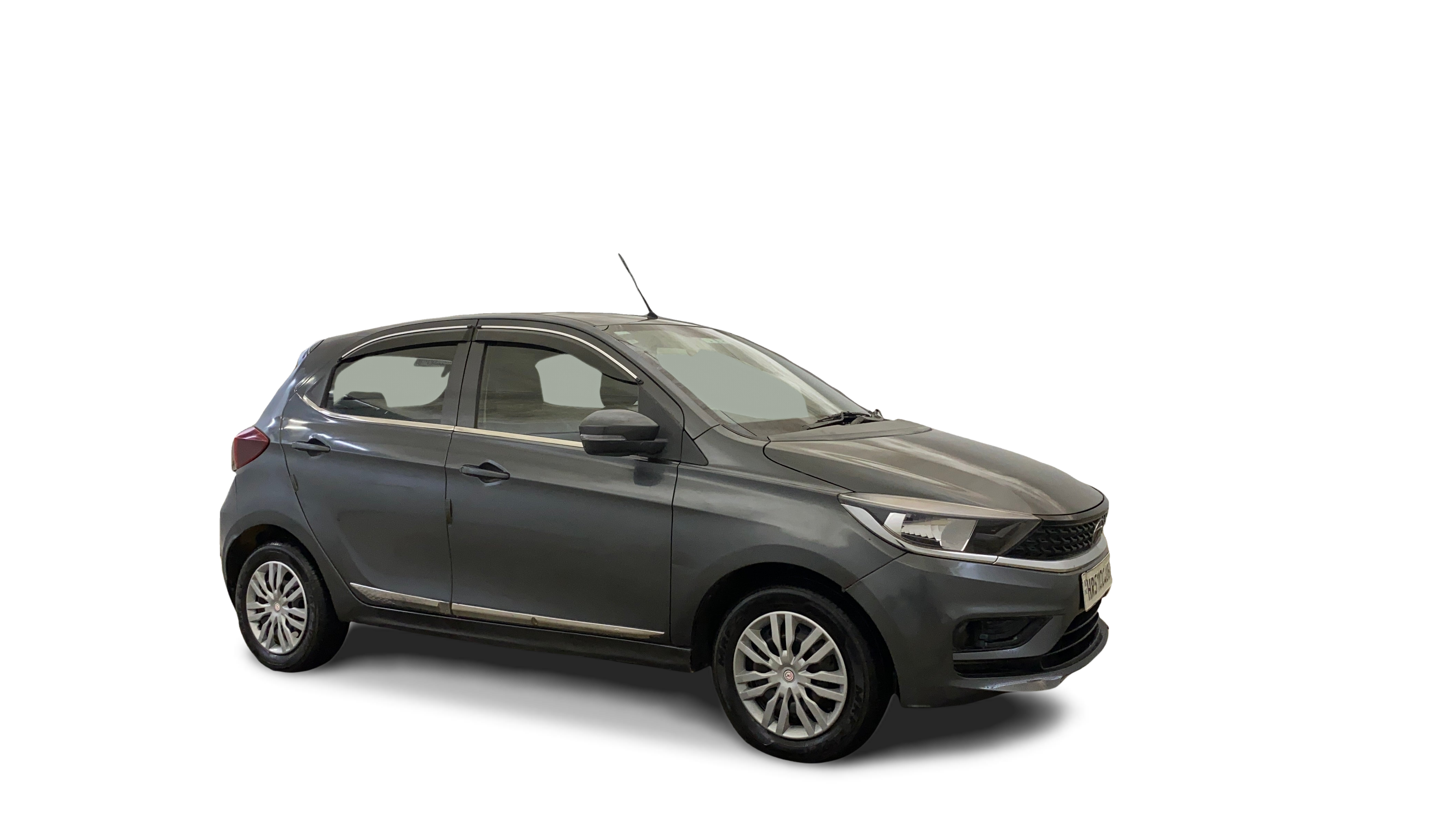 Tata Tiago-img