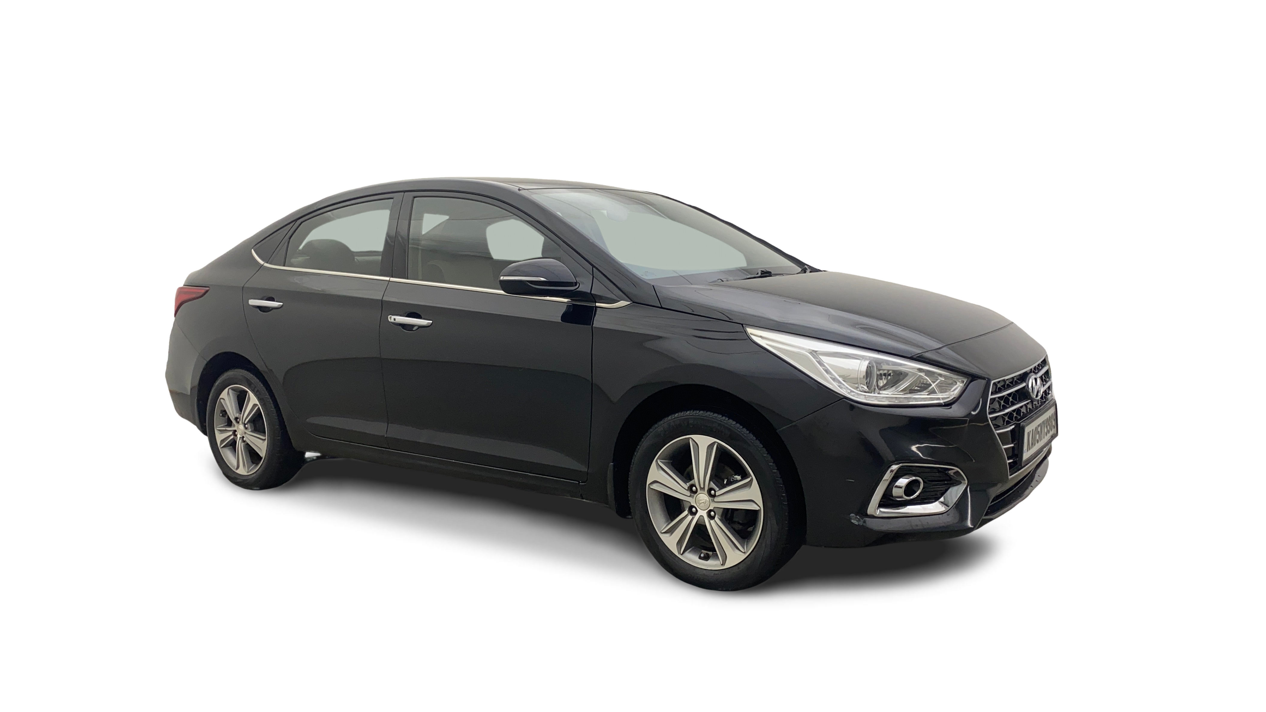 Hyundai Verna-img