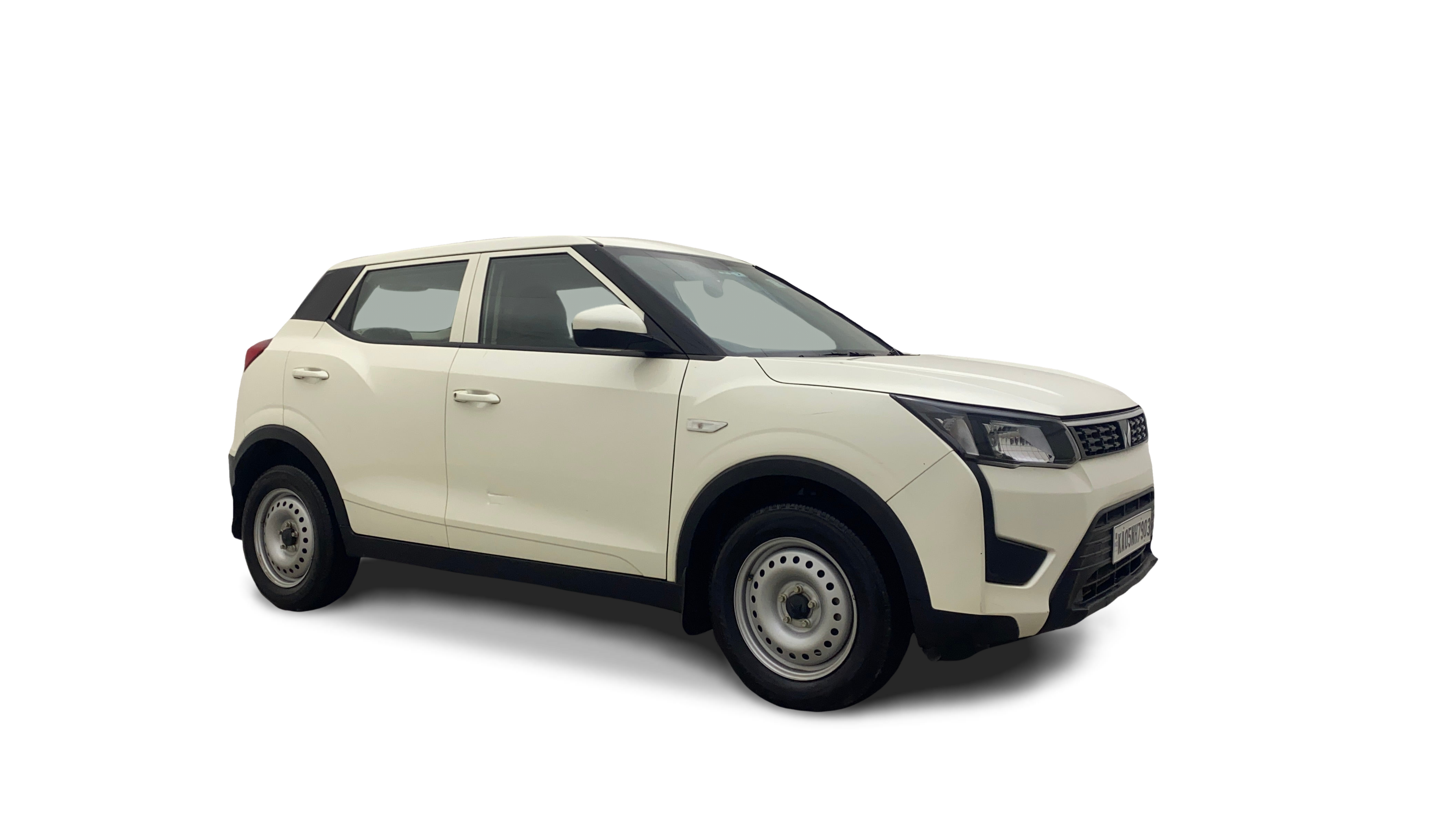 Mahindra XUV300-img