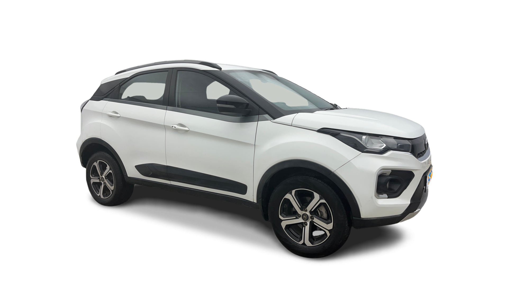 Tata NEXON-img