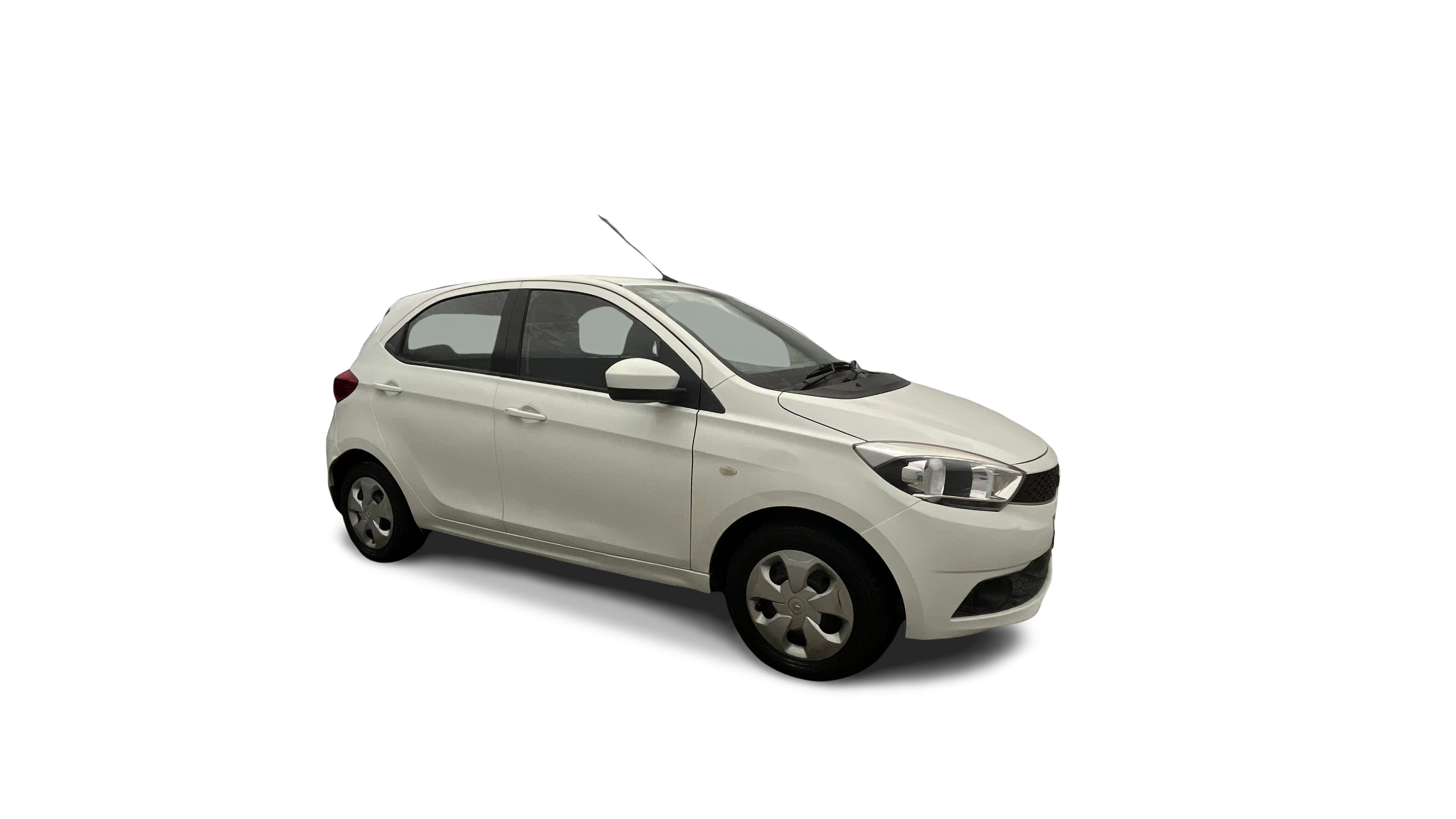 2016 Tata Tiago - Hatchback - Petrol - Manual - ₹2.49 lakh