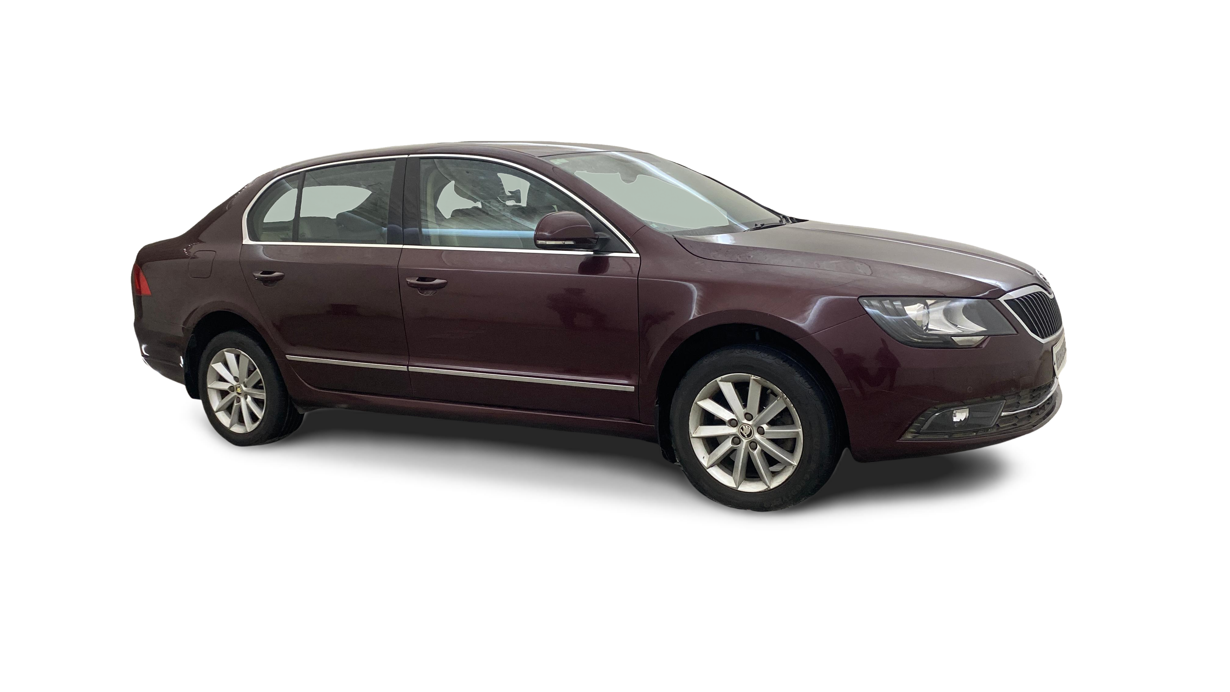 2014 Skoda Superb - Sedan - Petrol - Automatic - ₹4.76 lakh