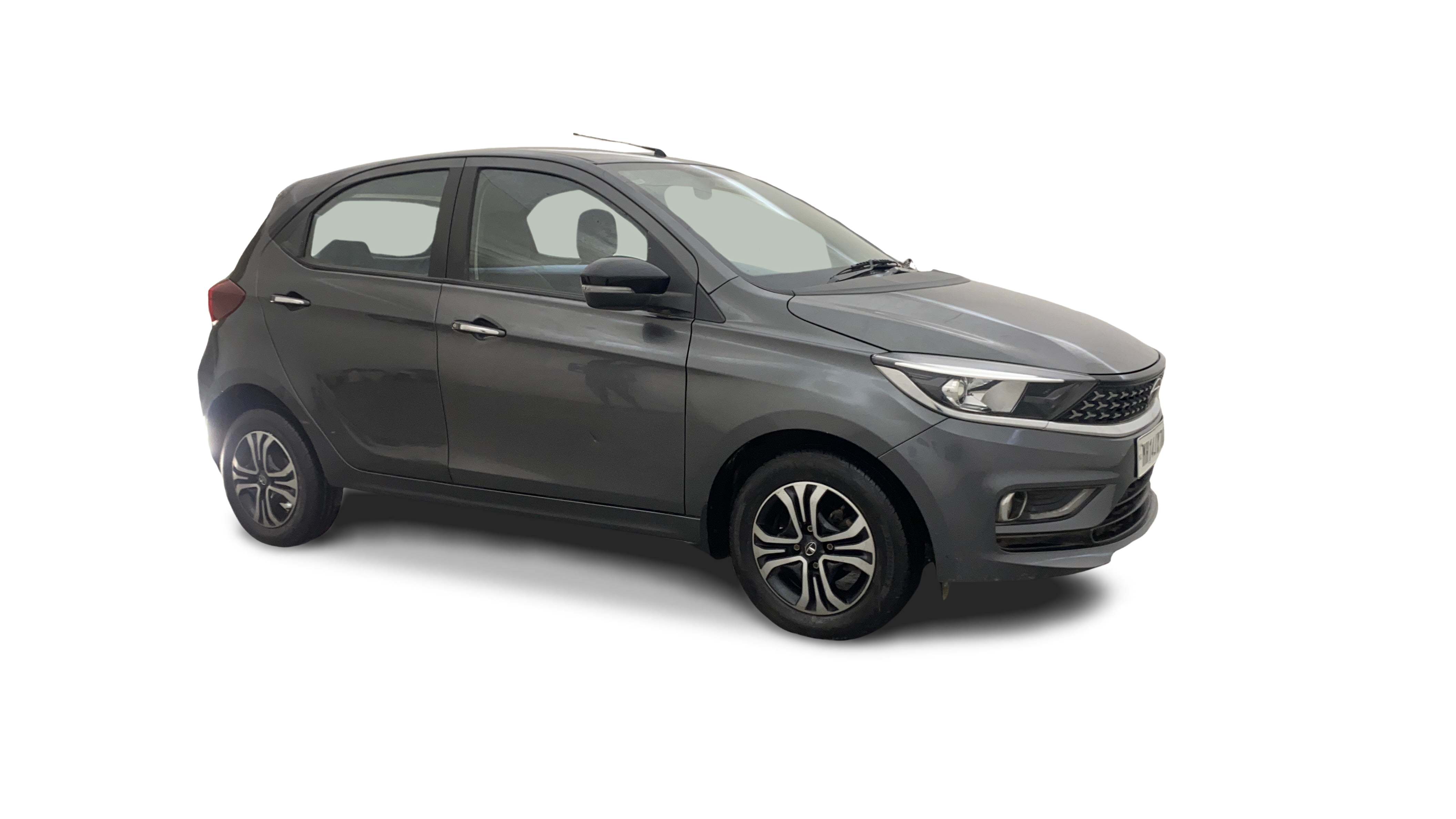 Tata Tiago-img