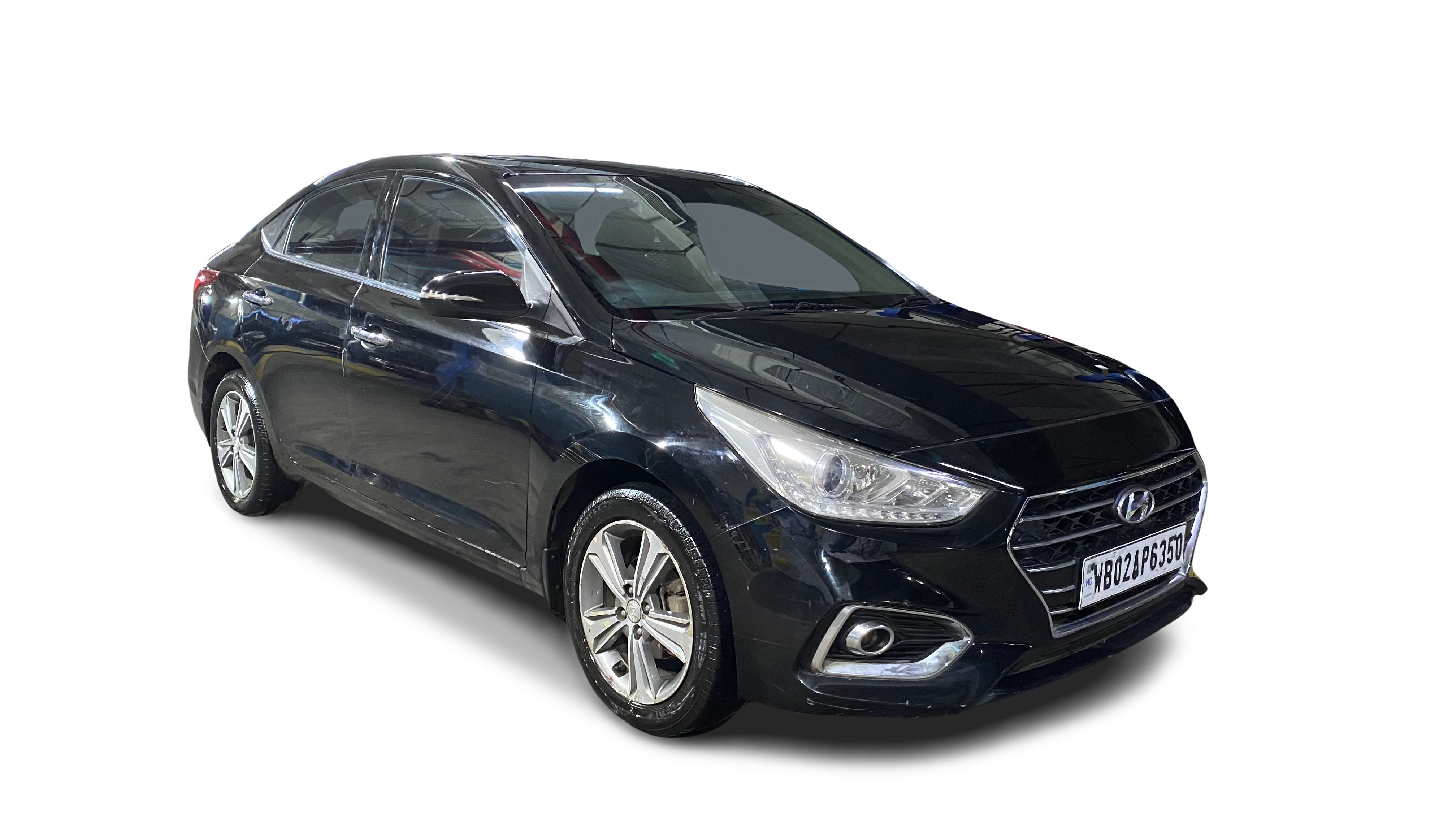 Hyundai Verna-img