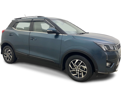 Mahindra XUV300-img