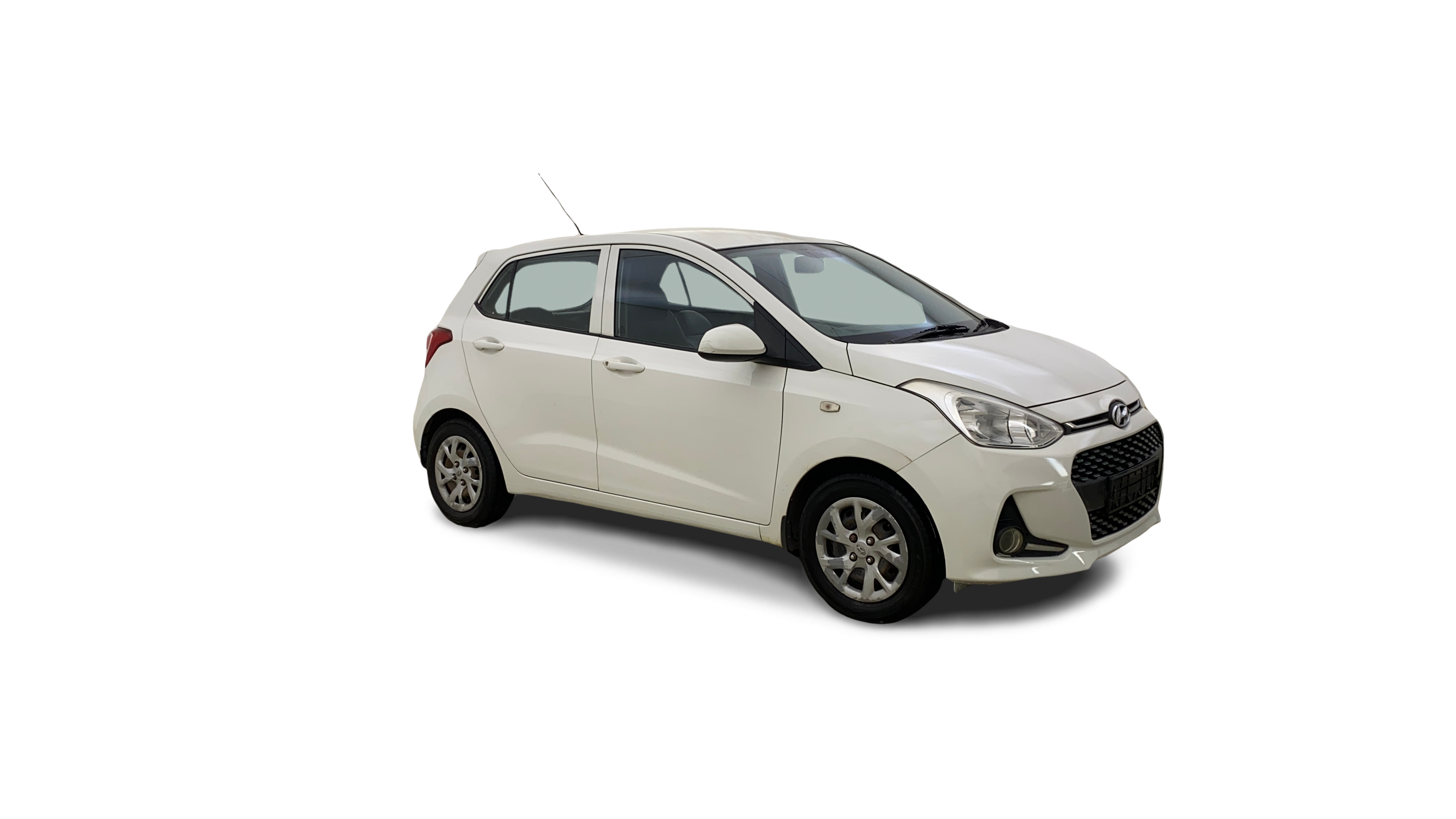 2018 Hyundai Grand i10 - Hatchback - Petrol - Manual - ₹2.70 lakh