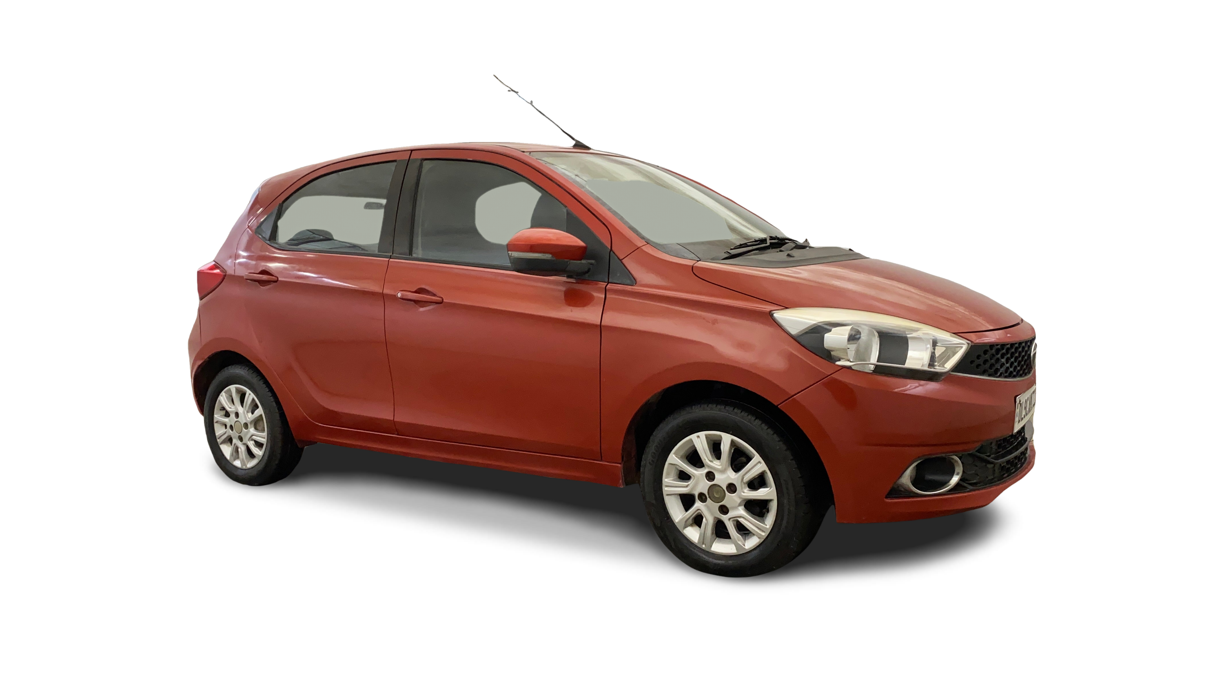 Tata Tiago-img