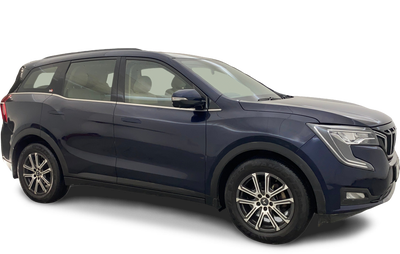Mahindra XUV700-img