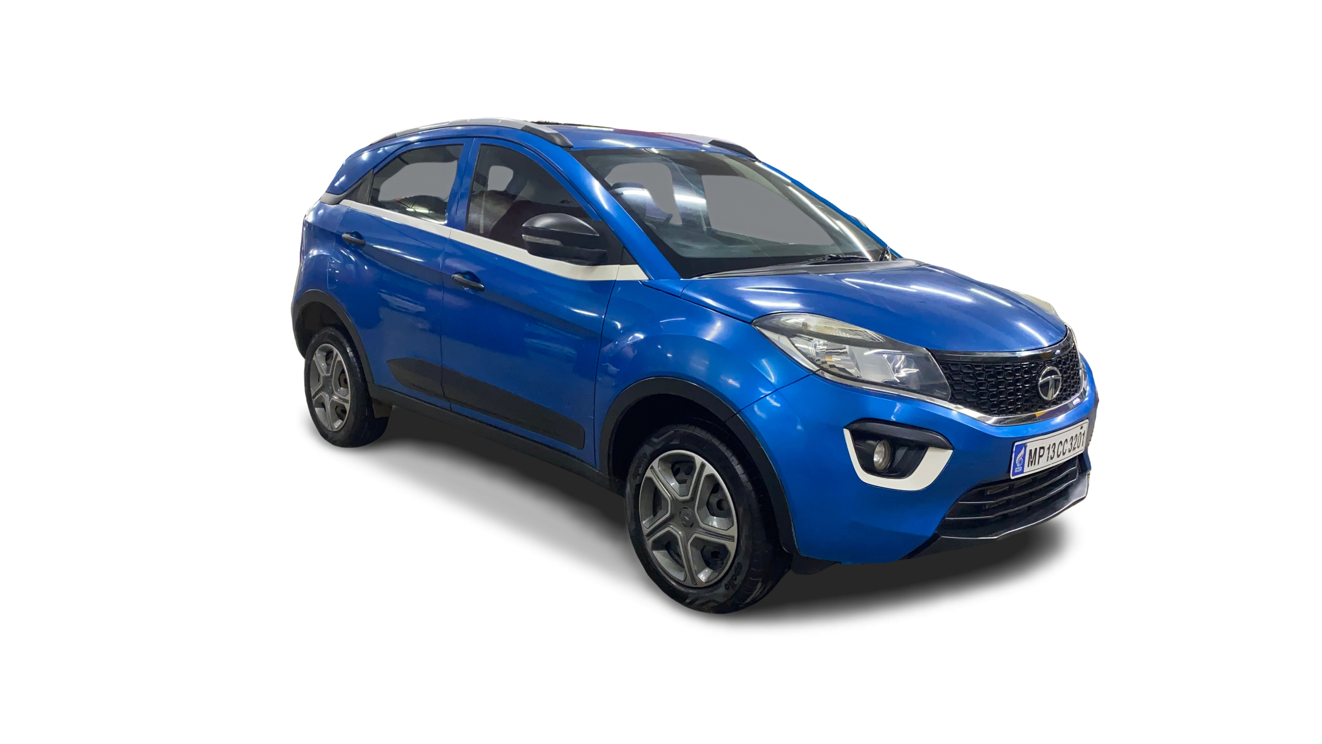 Tata NEXON-img