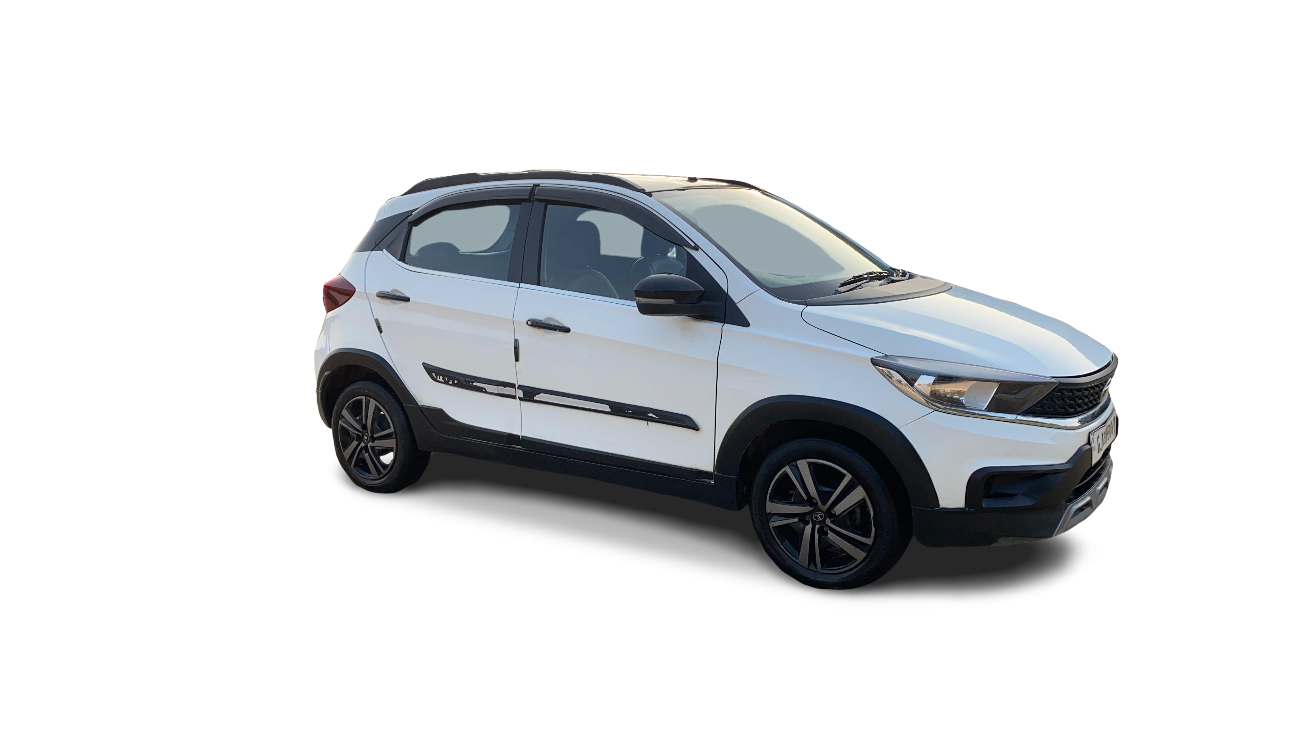 Tata TIAGO NRG-img