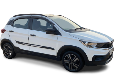 Tata TIAGO NRG-img